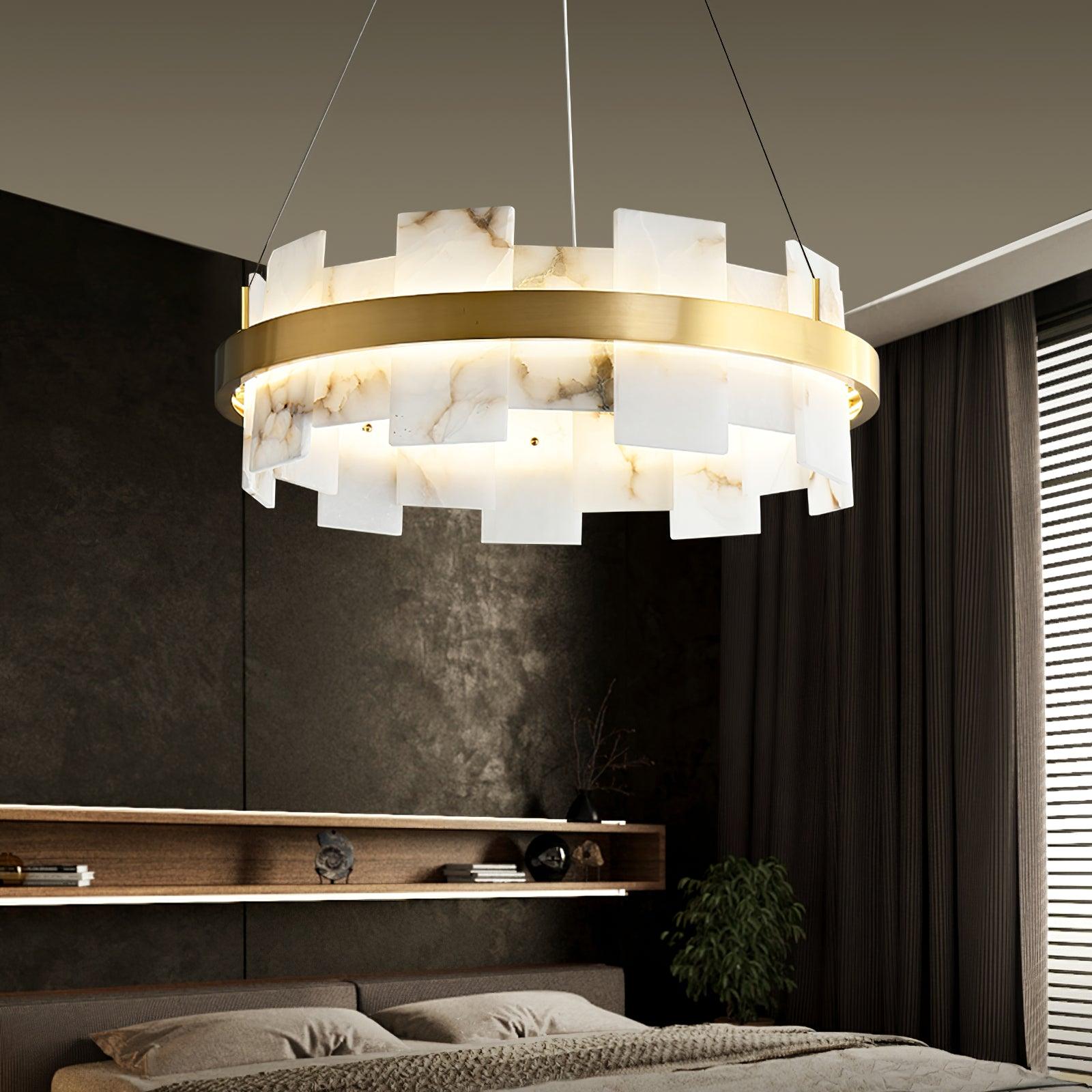 Lustre moderne Tobin en Albâtre Laiton et blanc