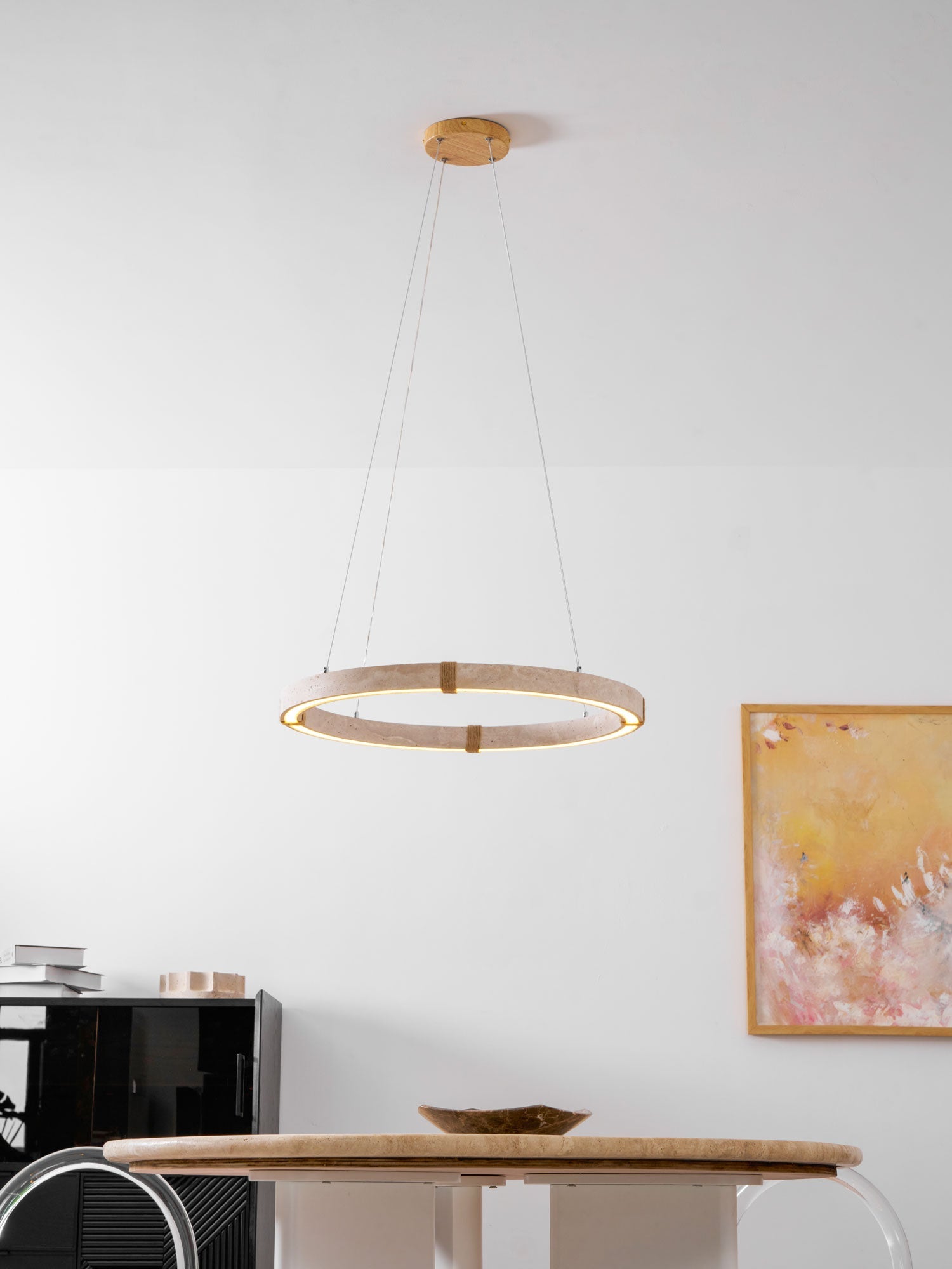 Suspension moderne Ronan en Travertin jaune