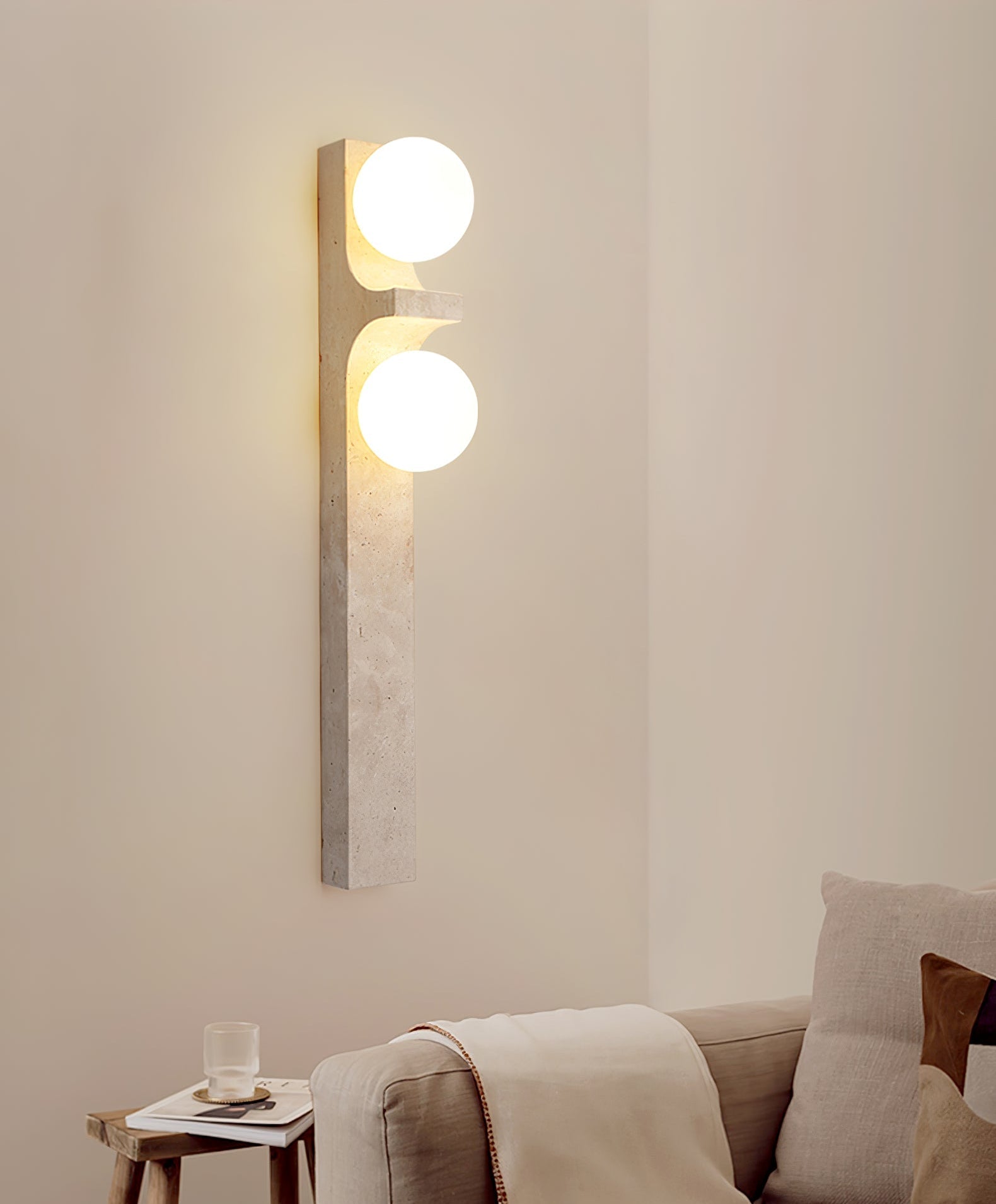 Applique murale moderne Osmund en Travertin jaune