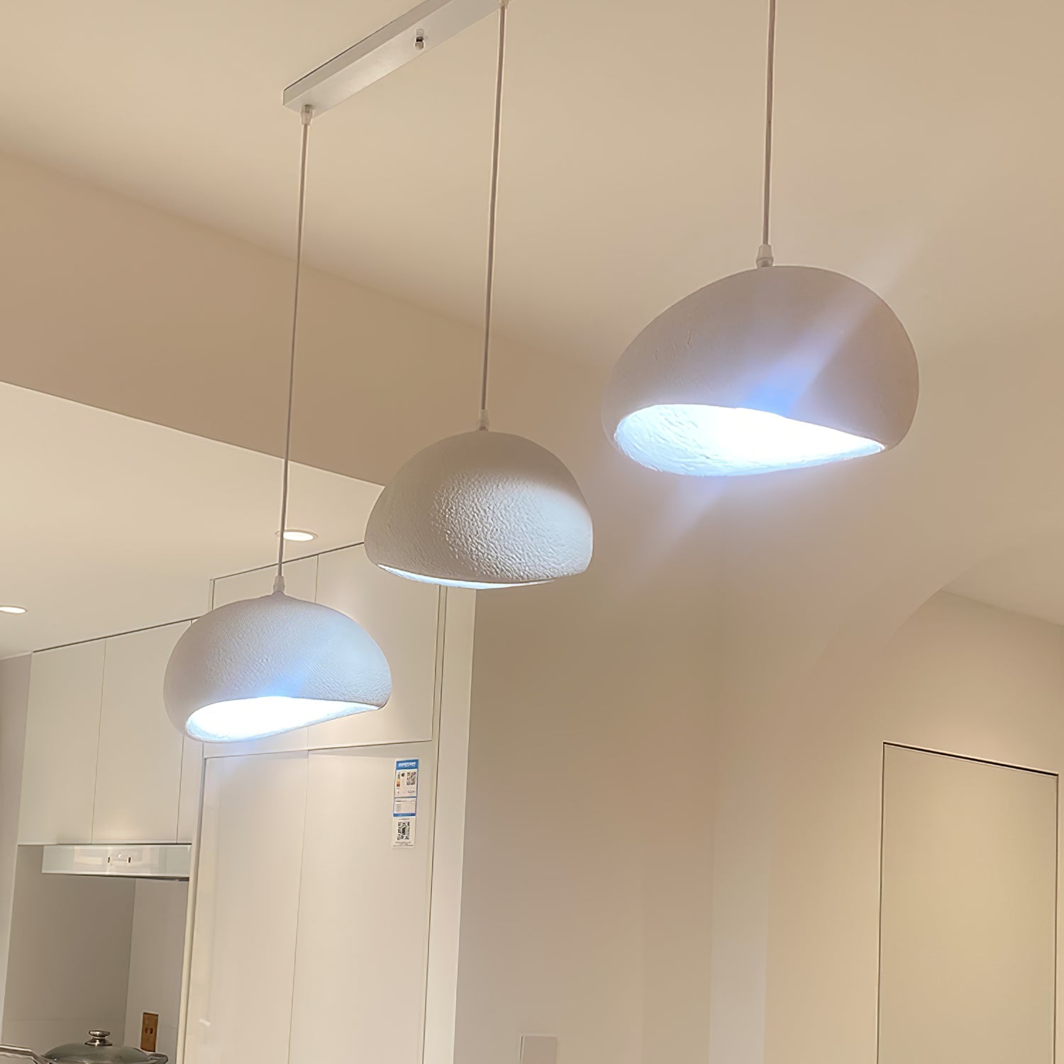Suspension moderne Greger en Polystyrène noir câble suspendu
