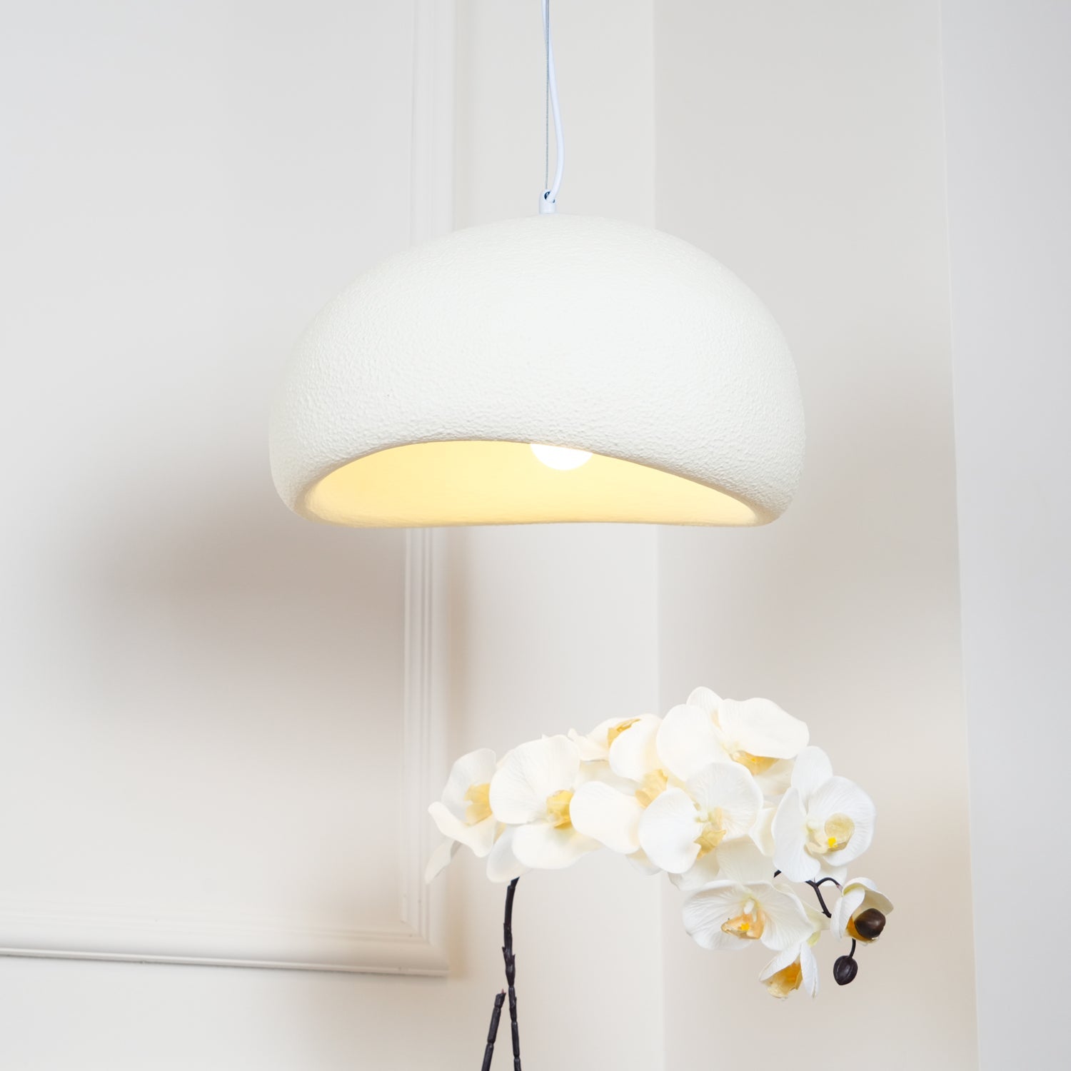 Suspension moderne Greger en Polystyrène noir câble suspendu