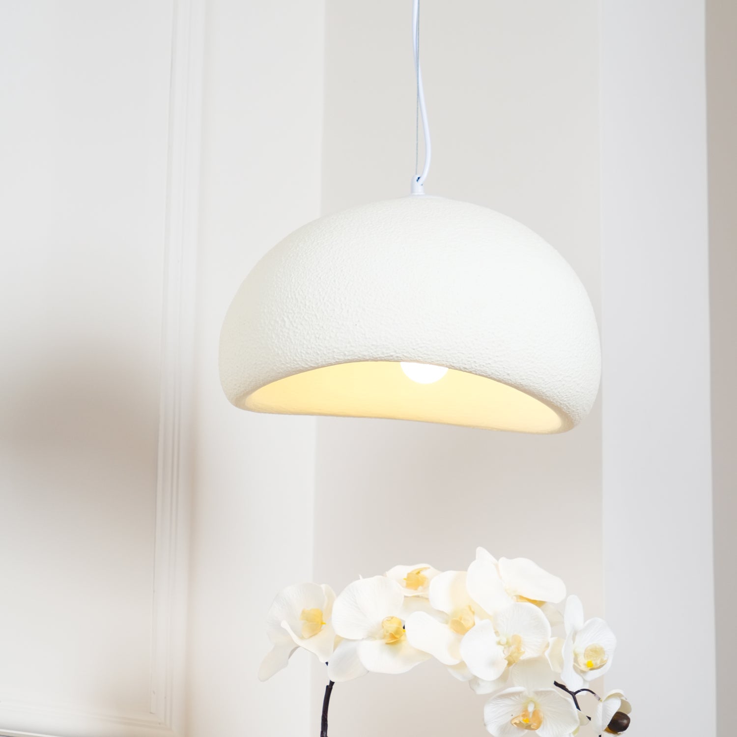 Suspension moderne Greger en Polystyrène blanc câble suspendu