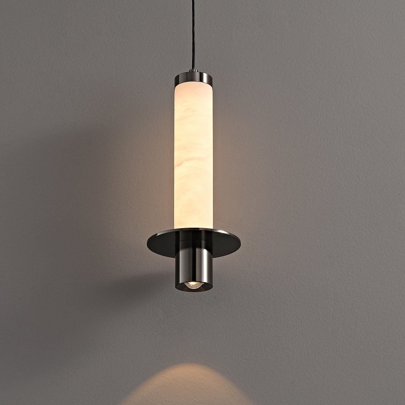 Suspension moderne Lewiston en Albâtre Noir et blanc