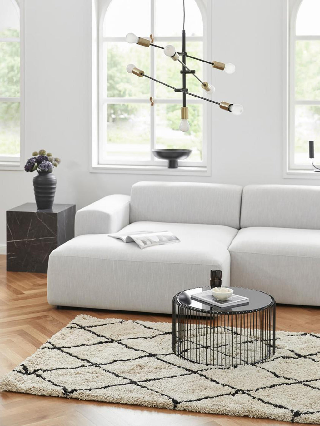 Grande suspension Arnleif - Noir, or laiton