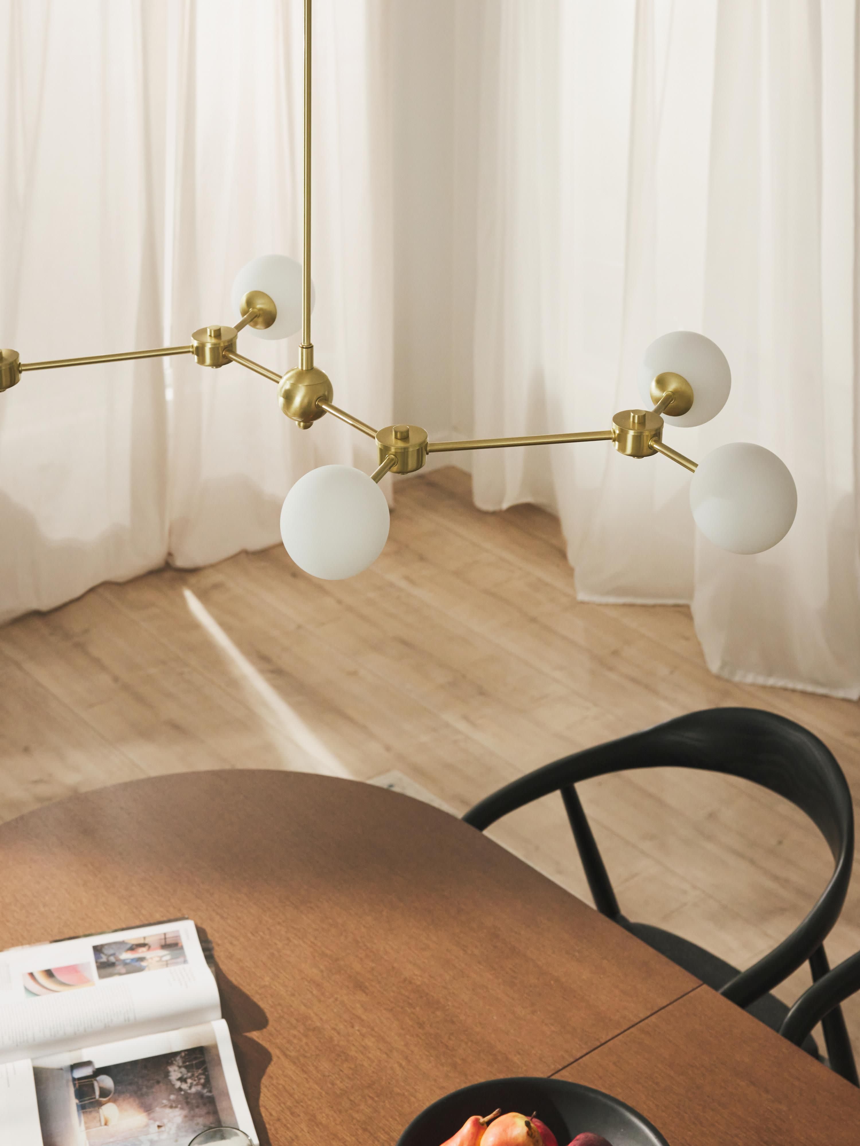 Grande suspension en verre opalescent Svenning - Blanc, doré