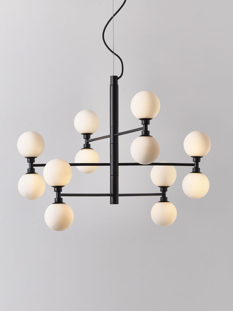 Grande suspension avec boules de verre Torin - Blanc, noir