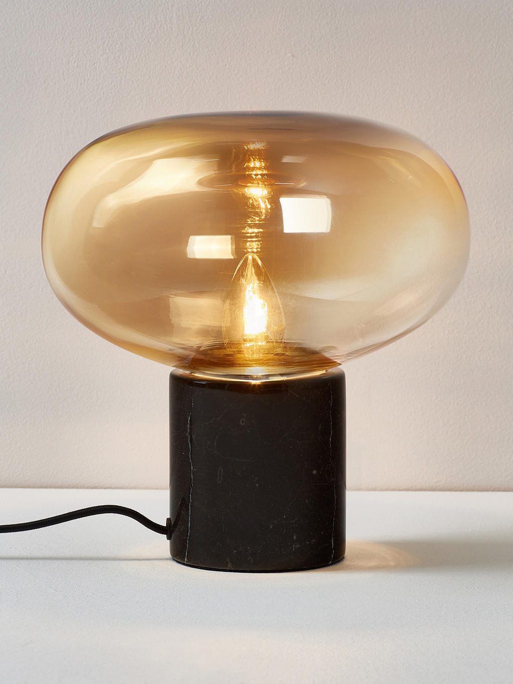 Petite lampe à poser en marbre Leaf - Ambré, brun, marbré