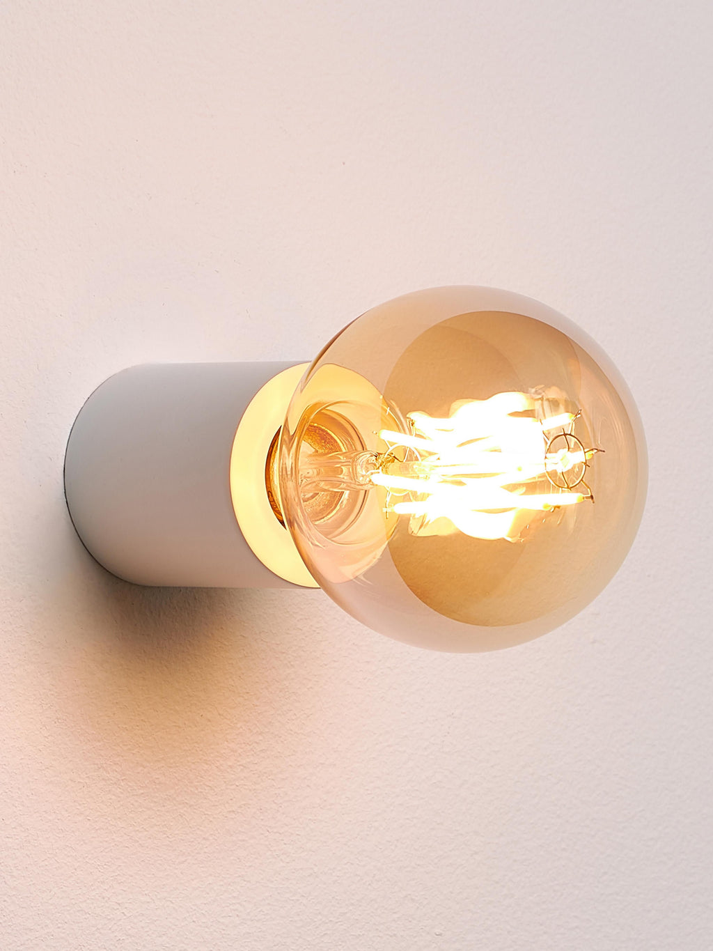 Applique murale design en métal Voima - Blanc, mat