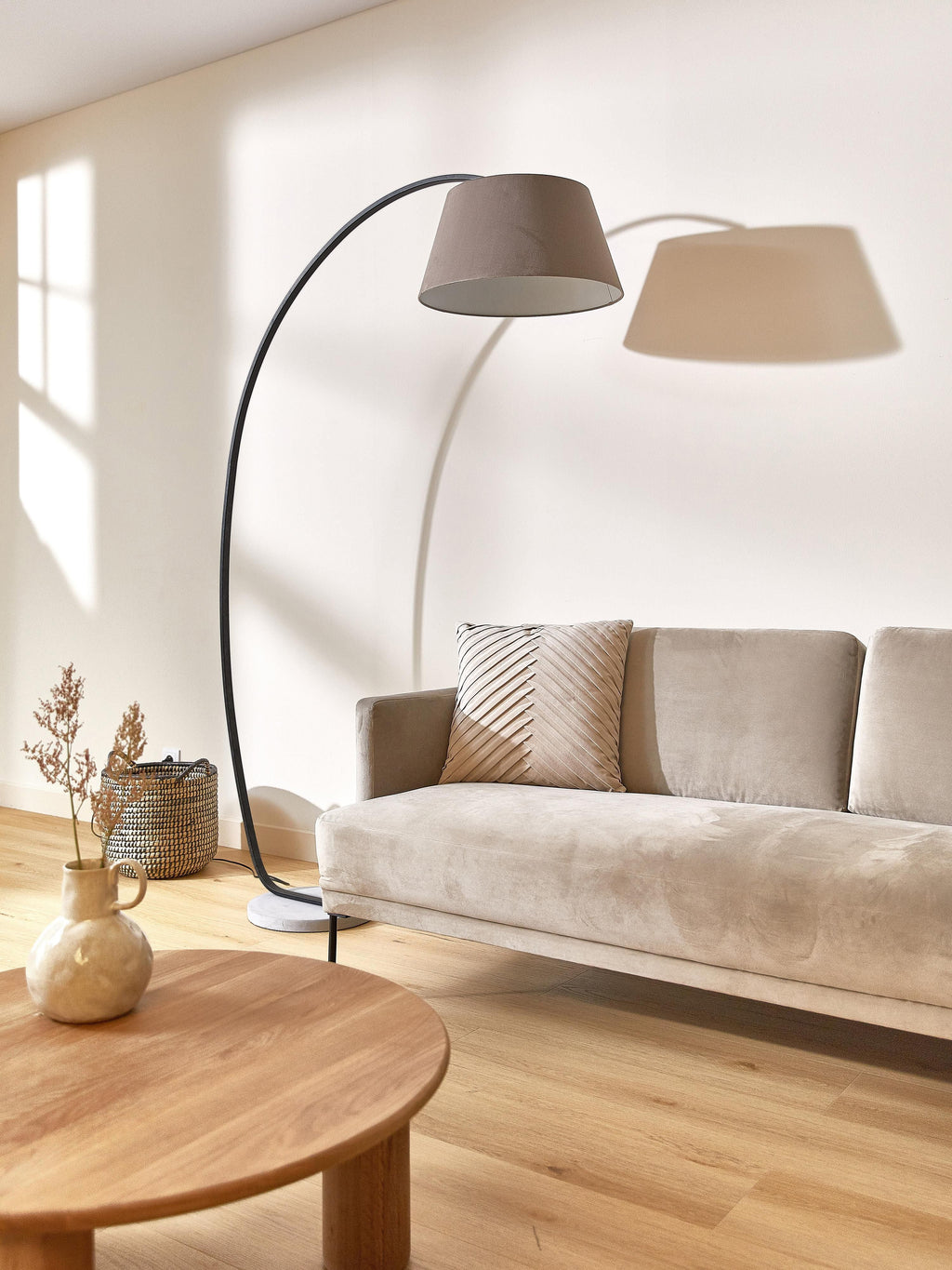 Grand lampadaire arc vintage Rove - Beige, gris foncé