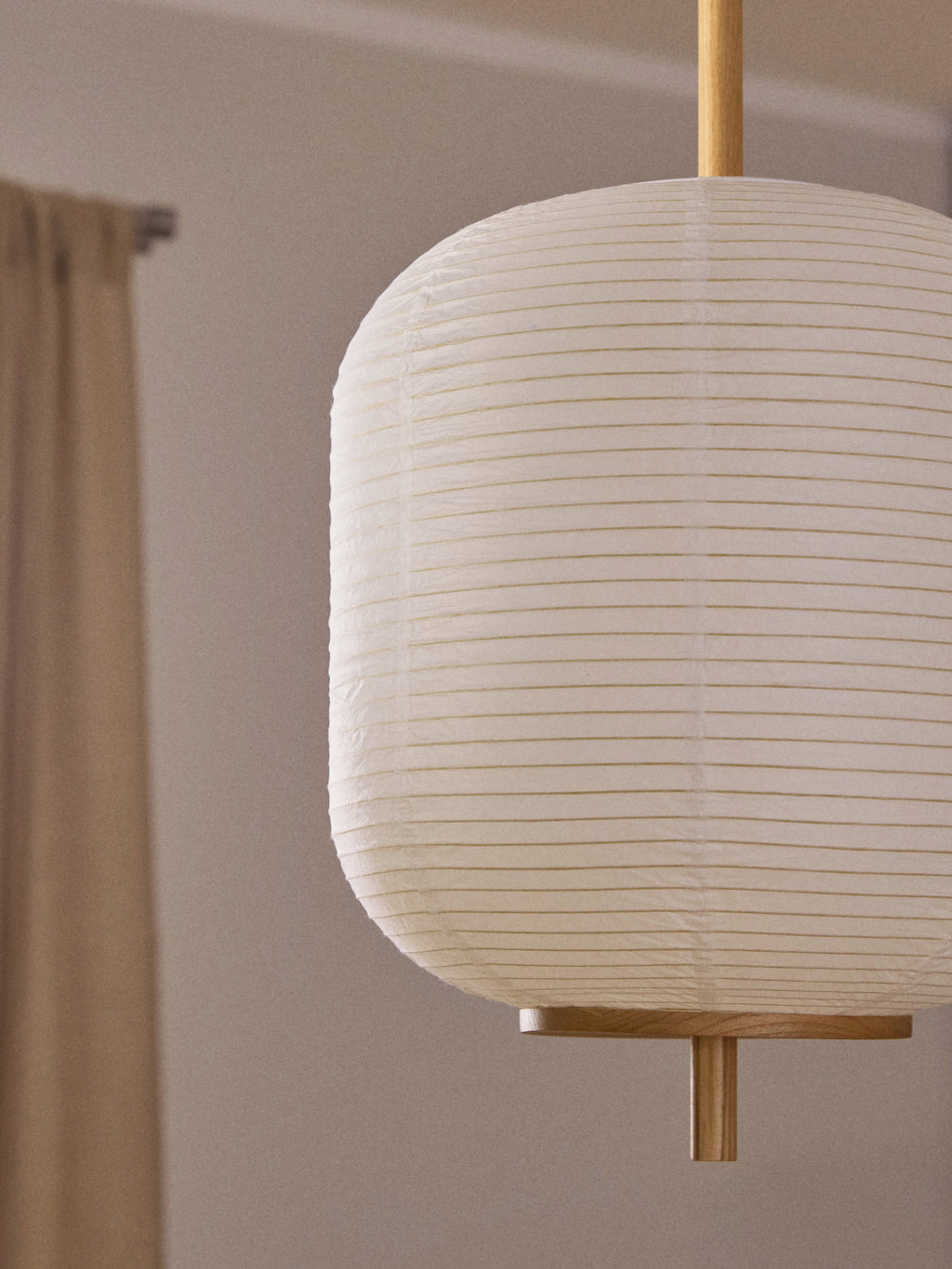 Suspension design en papier de riz Plato - Blanc, bois clair