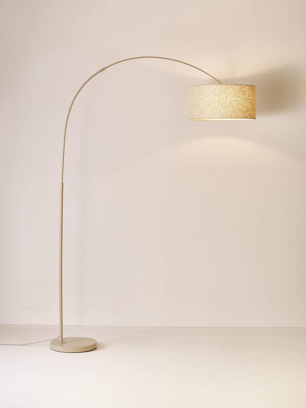 Grand lampadaire arc Cree - Beige clair