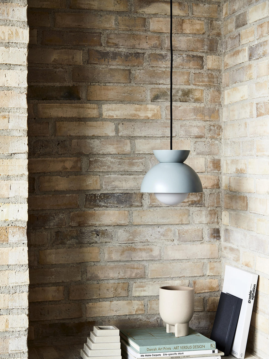 Petite suspension design Grettir - Bleu ciel, mat