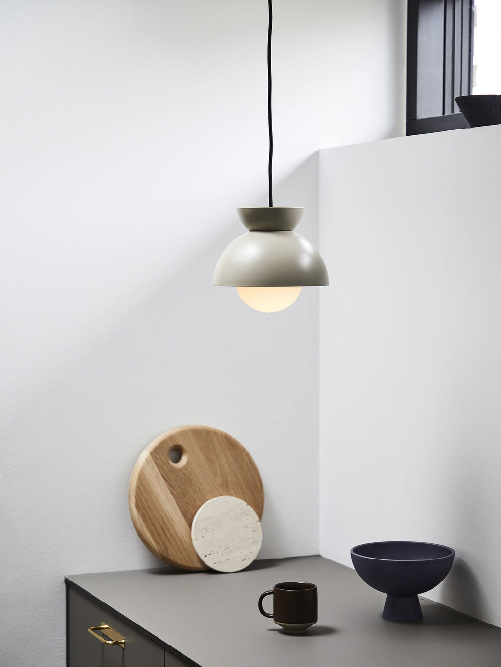Petite suspension design Grettir - Grège, mat