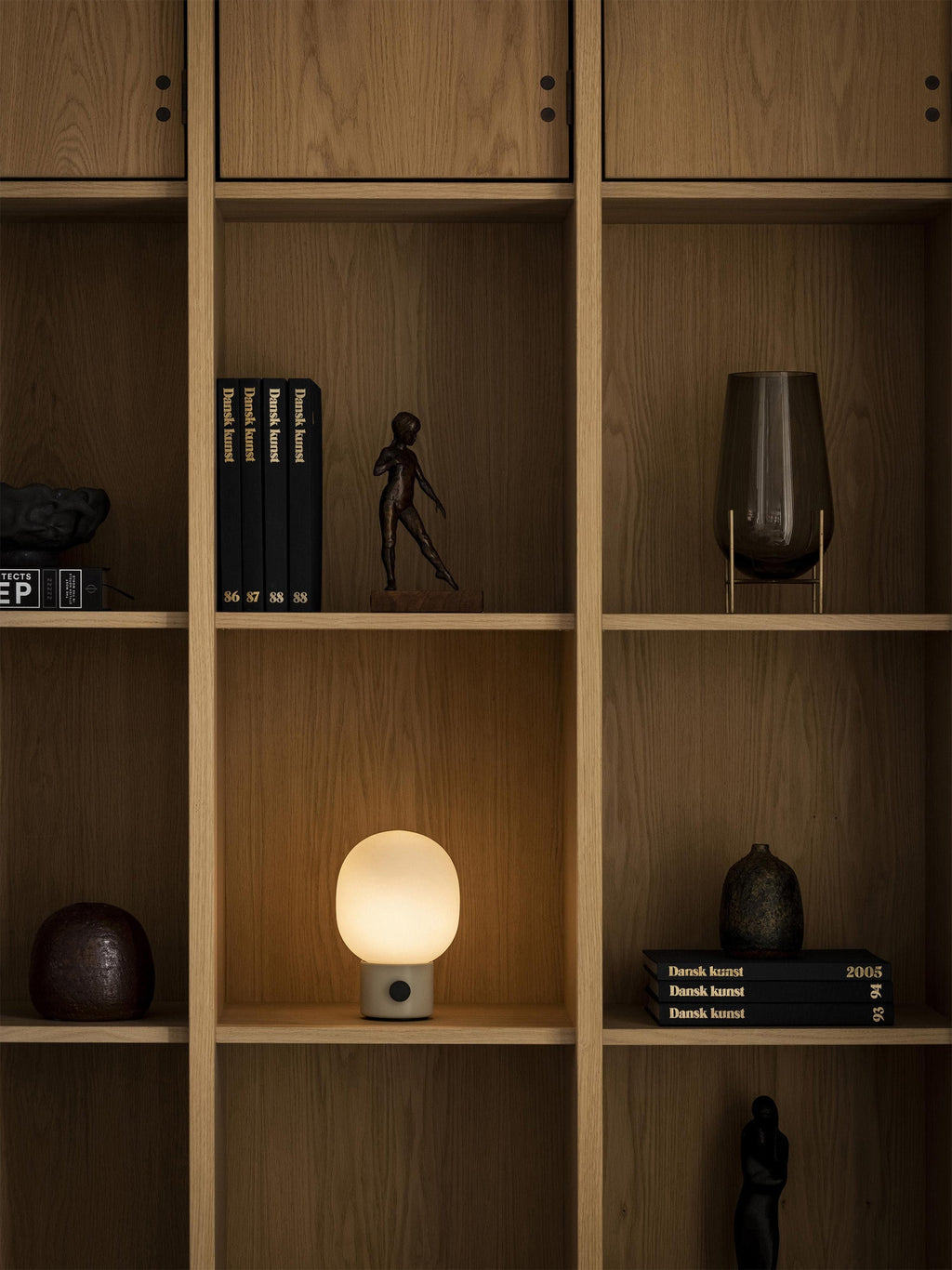 Lampe à poser avec port Hamish, intensité ajustable - Blanc, beige