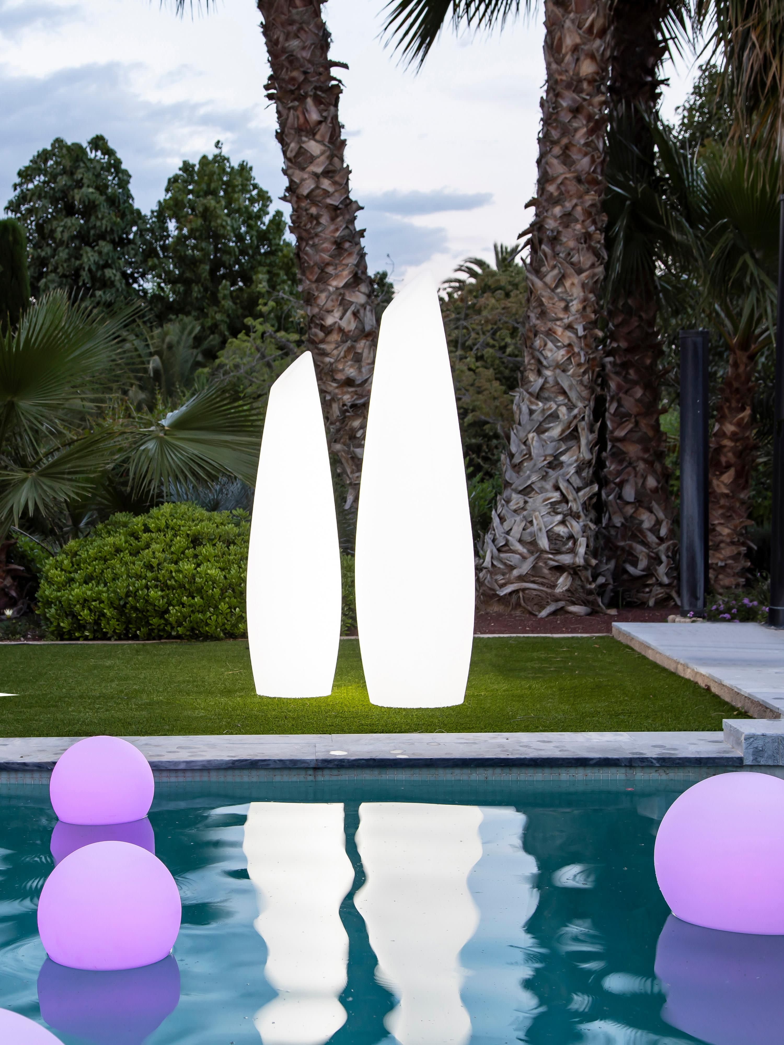 Lampe solaire de jardin LED flottante avec couleurs variables et télécommande Pace, intensité ajustable - Blanc