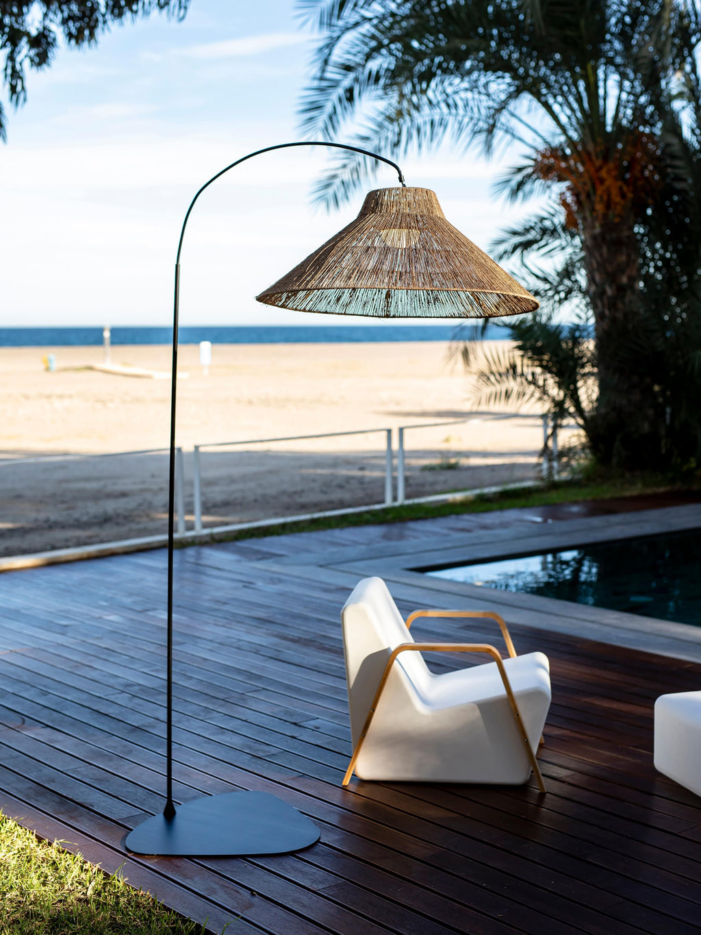 Lampadaire LED artisanale avec télécommande Archie, intensité ajustable - Brun, noir