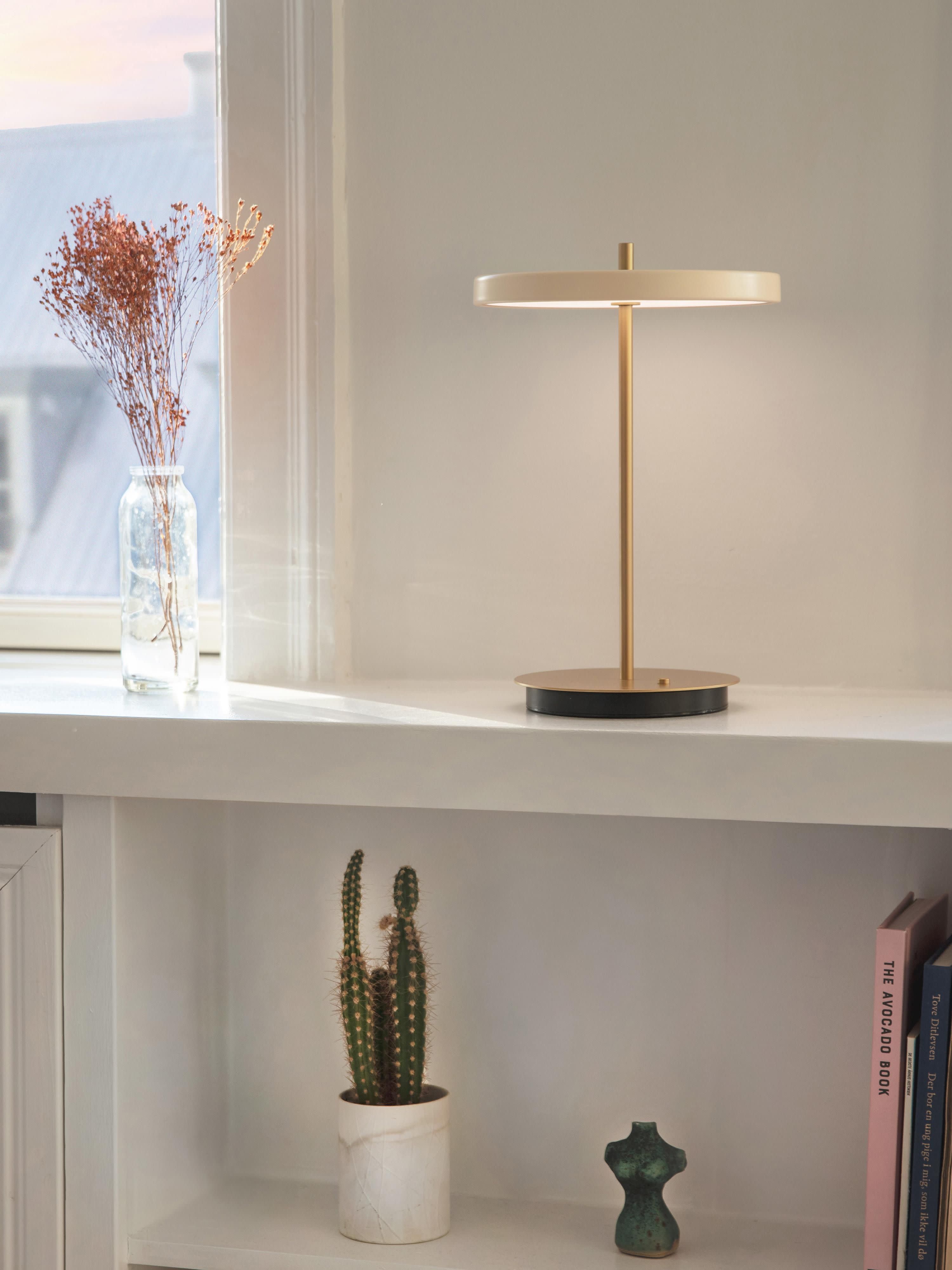 Petite lampe à poser LED mobile Kurt, intensité variable - Beige clair, doré