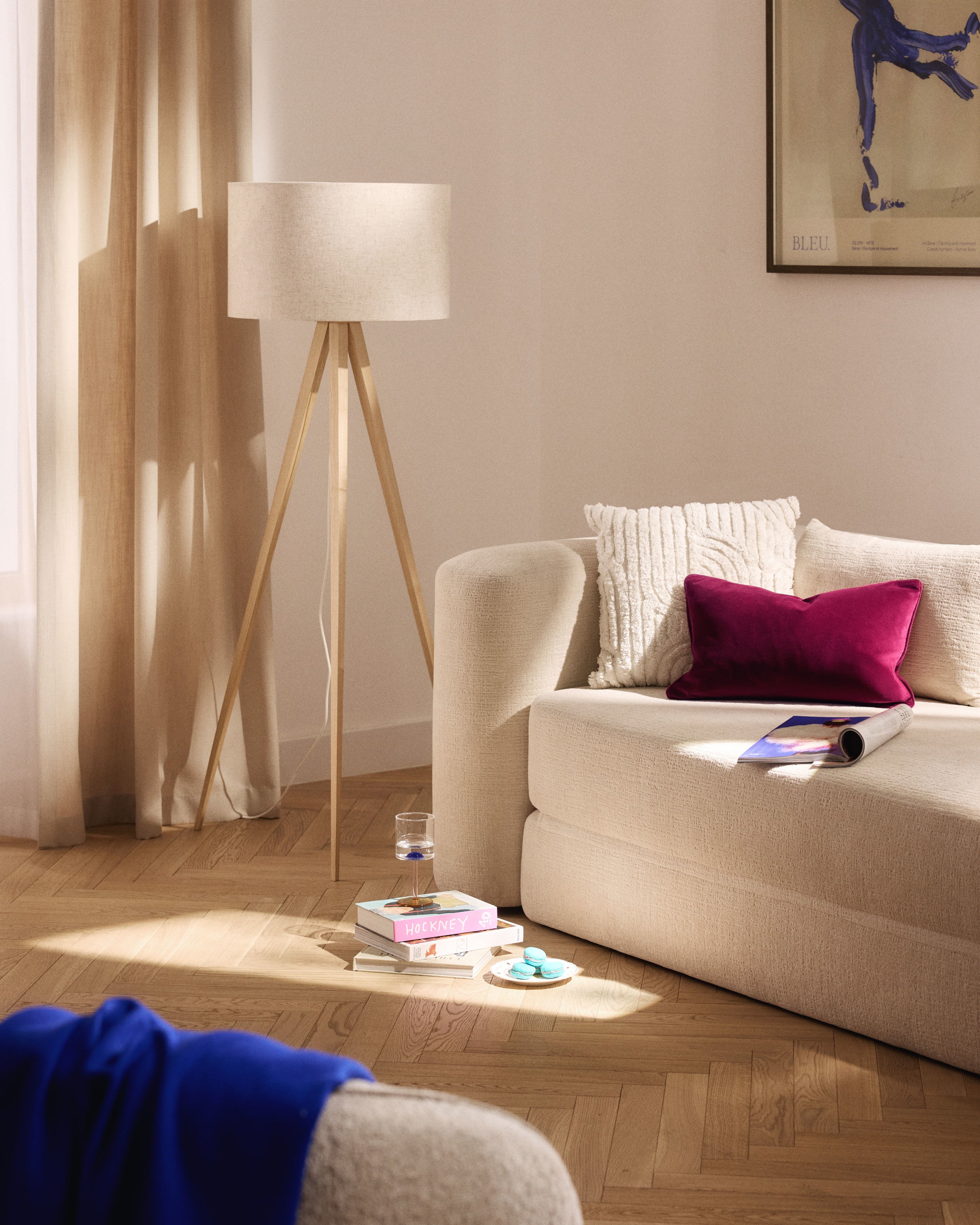 Lampadaire trépied scandi en bois massif Garth - Beige clair, brun clair