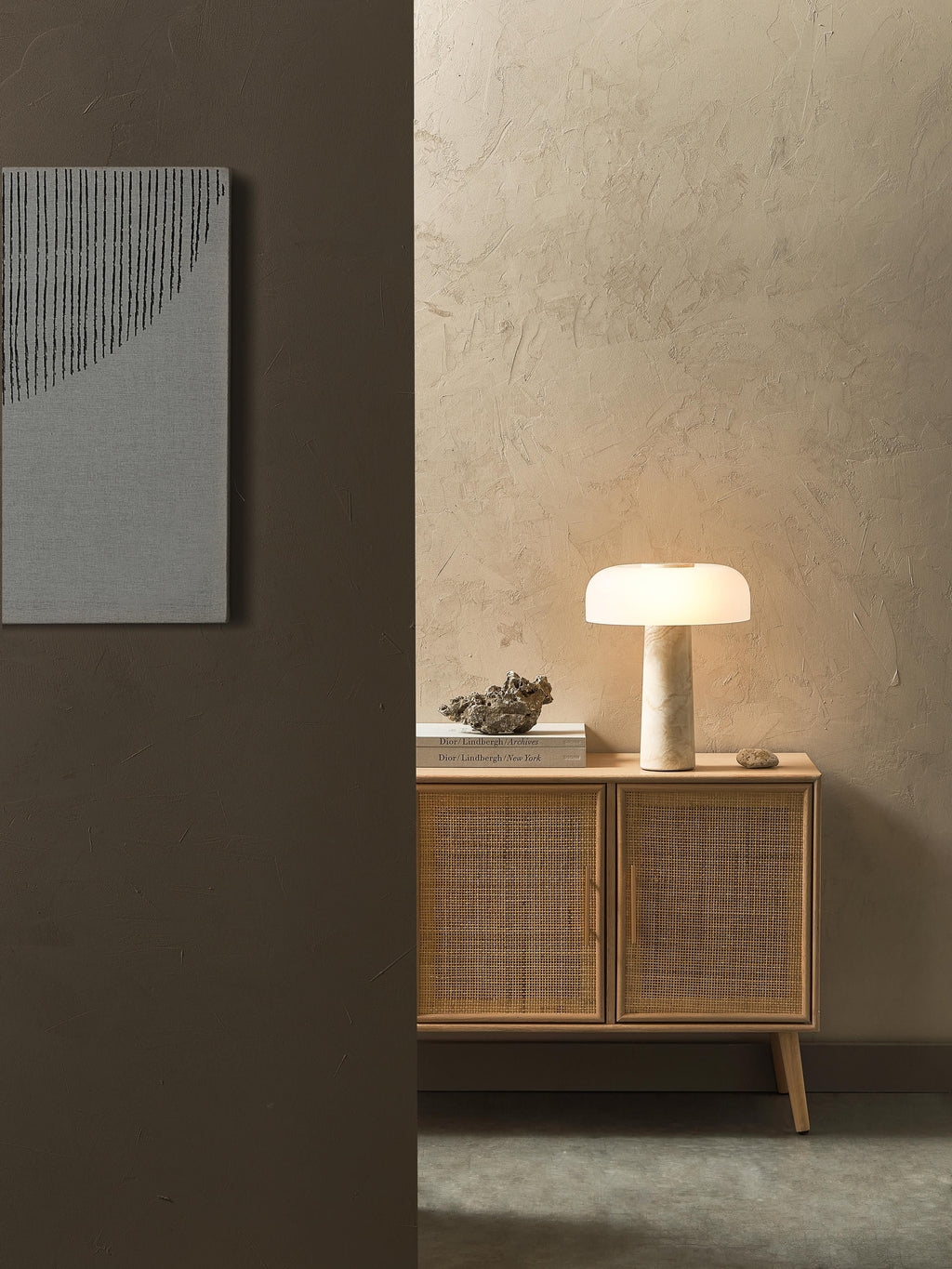 Lampe à poser avec pied en travertin Quinn - Blanc, beige, travertin