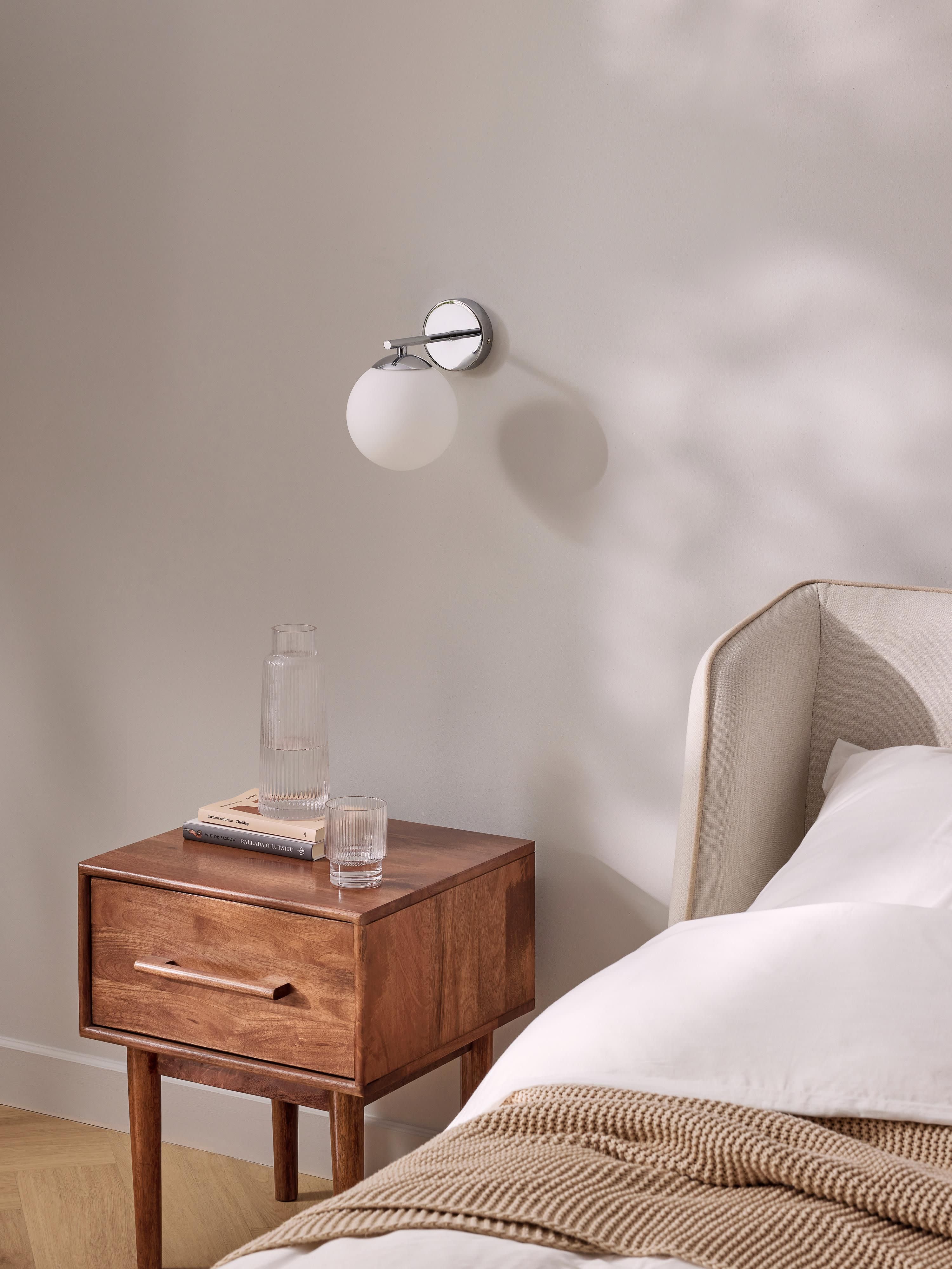 Applique murale en verre opalescent Niilo - Blanc, gris chrome