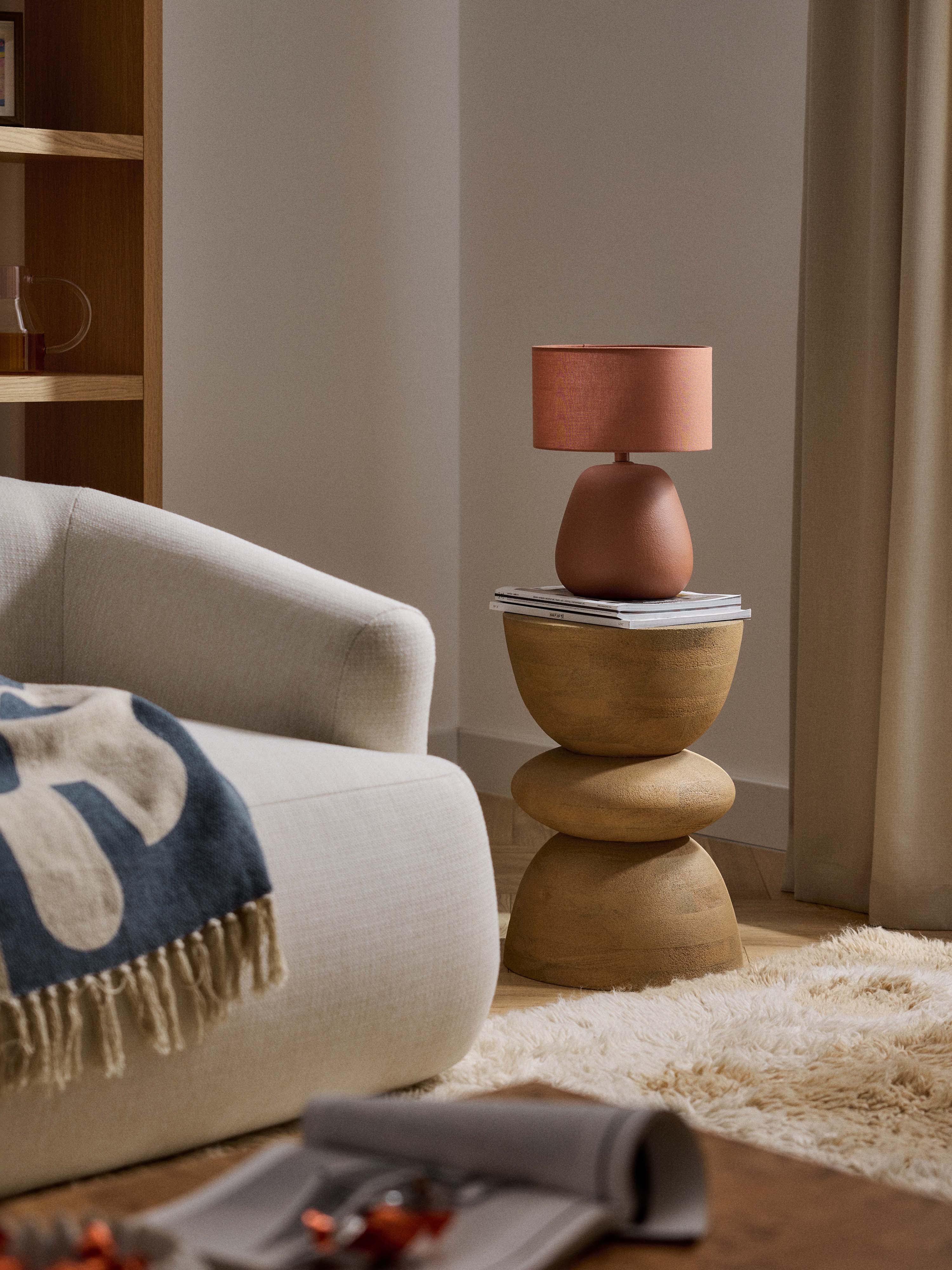 Lampe à poser en céramique Stav - Terracotta, mat