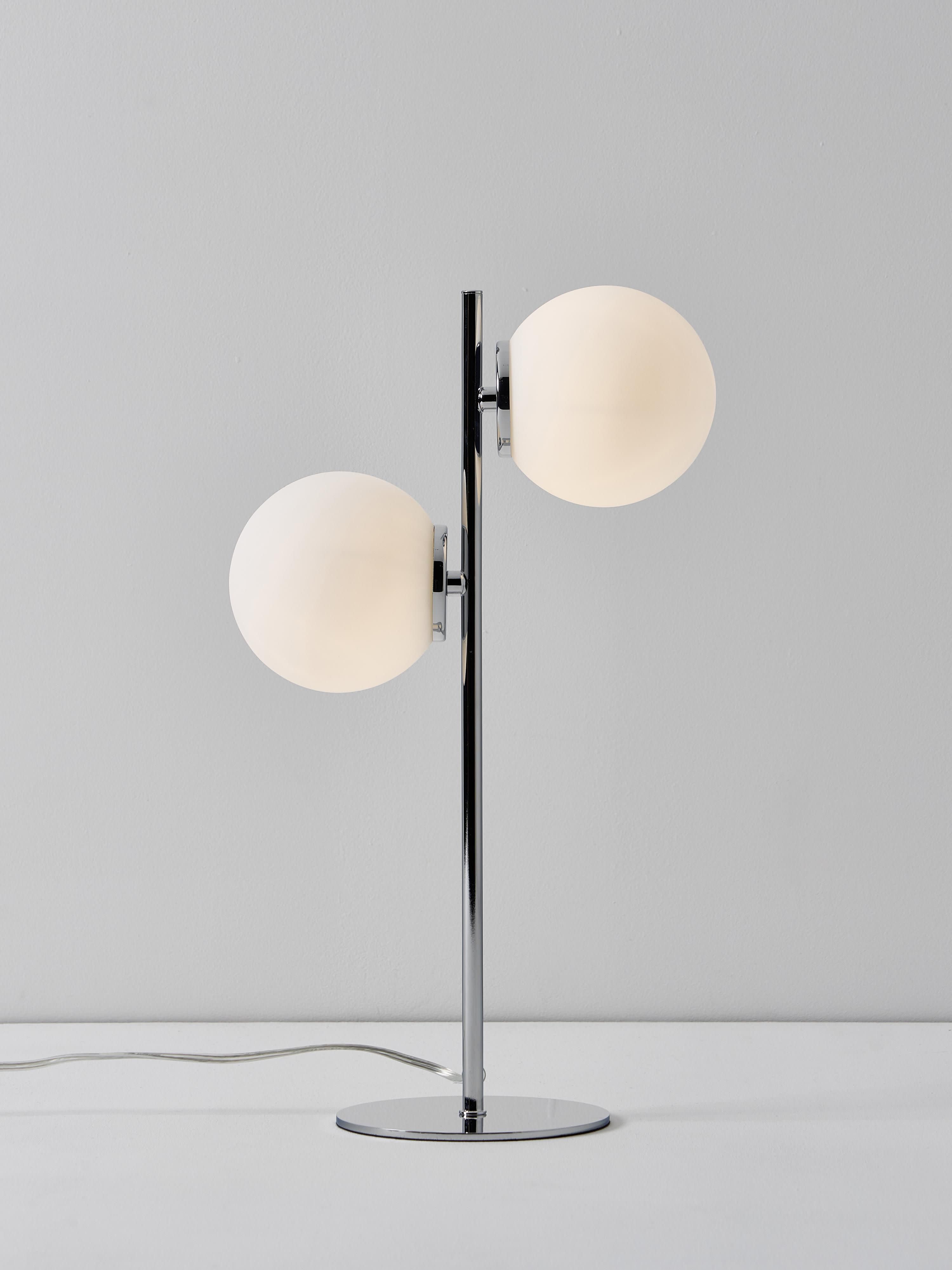 Lampe à poser en verre opalescent Niilo - Blanc, gris chrome