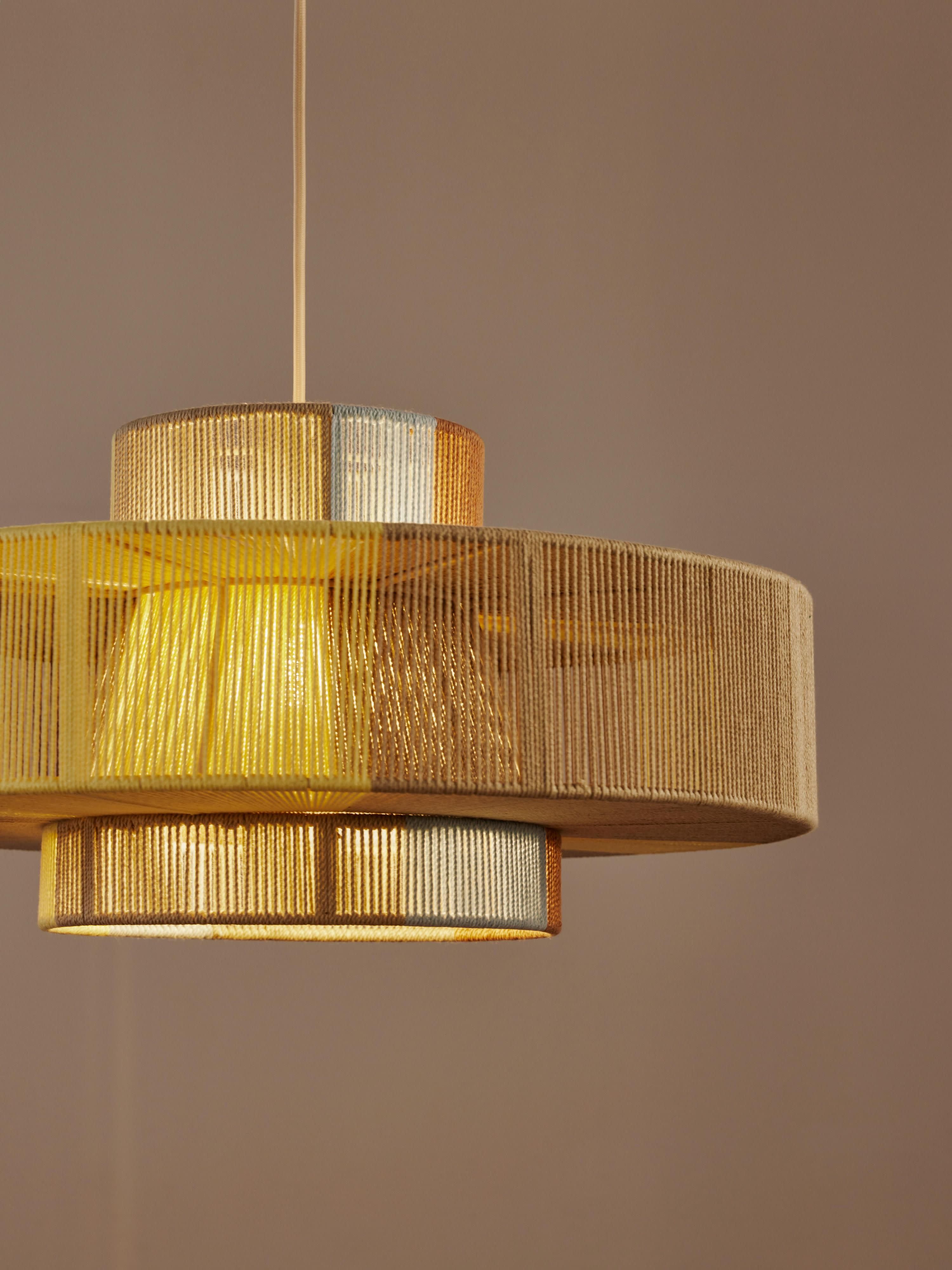 Grande suspension en fils de lin Matias - Multicolore