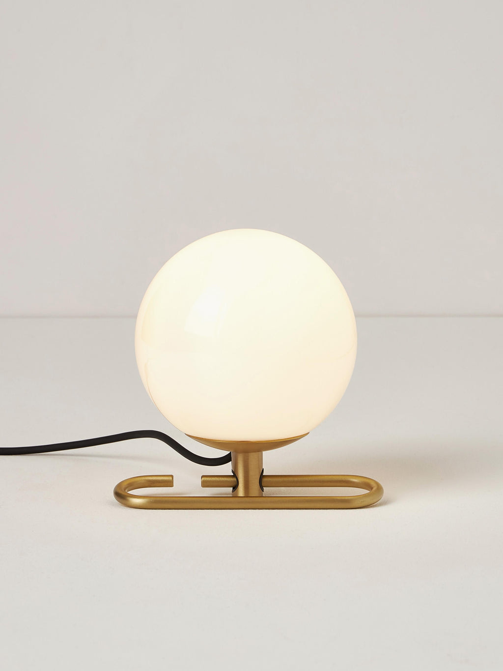 Lampe à poser soufflée bouche nh1217 - Blanc cassé, doré