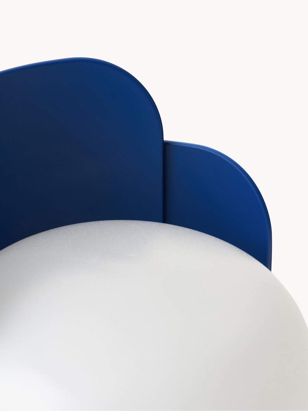 Petite lampe à poser artisanale Isaac - Blanc, bleu foncé