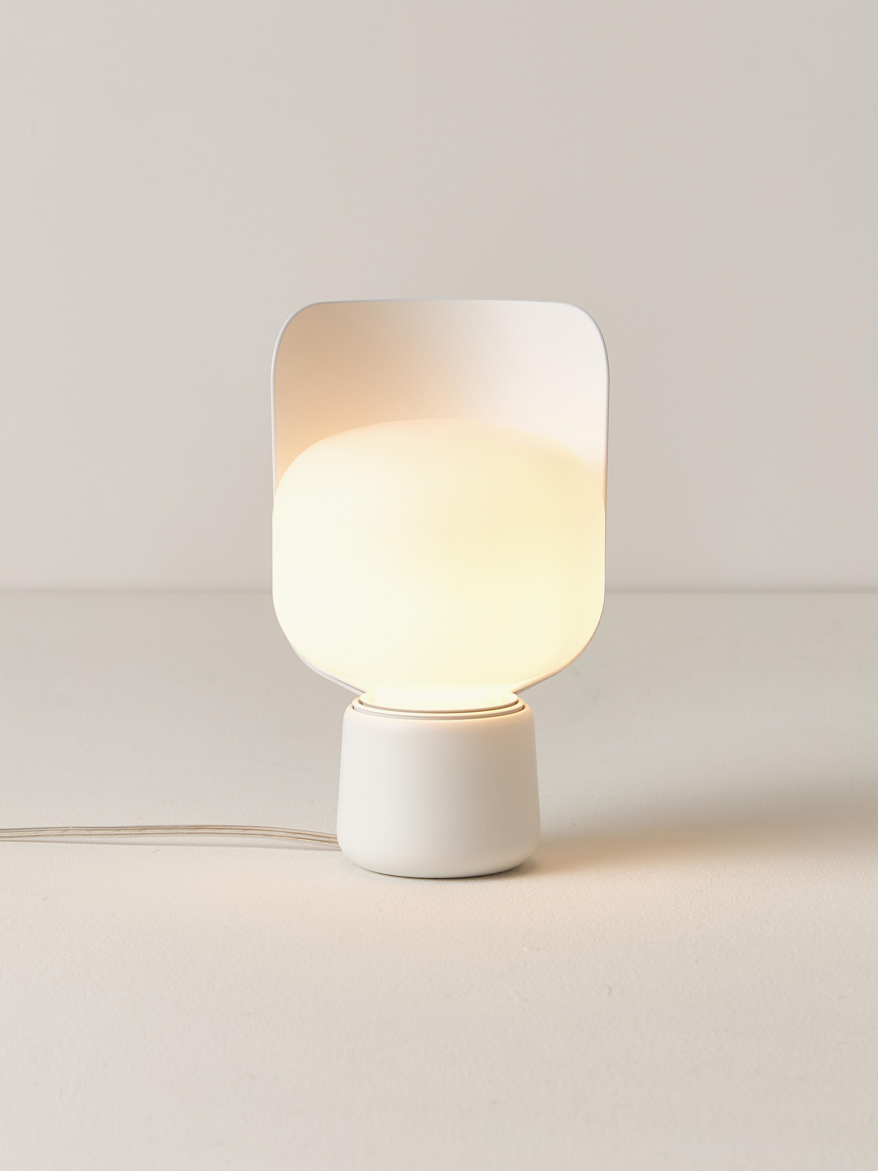 Petite lampe à poser artisanale Isaac - Blanc