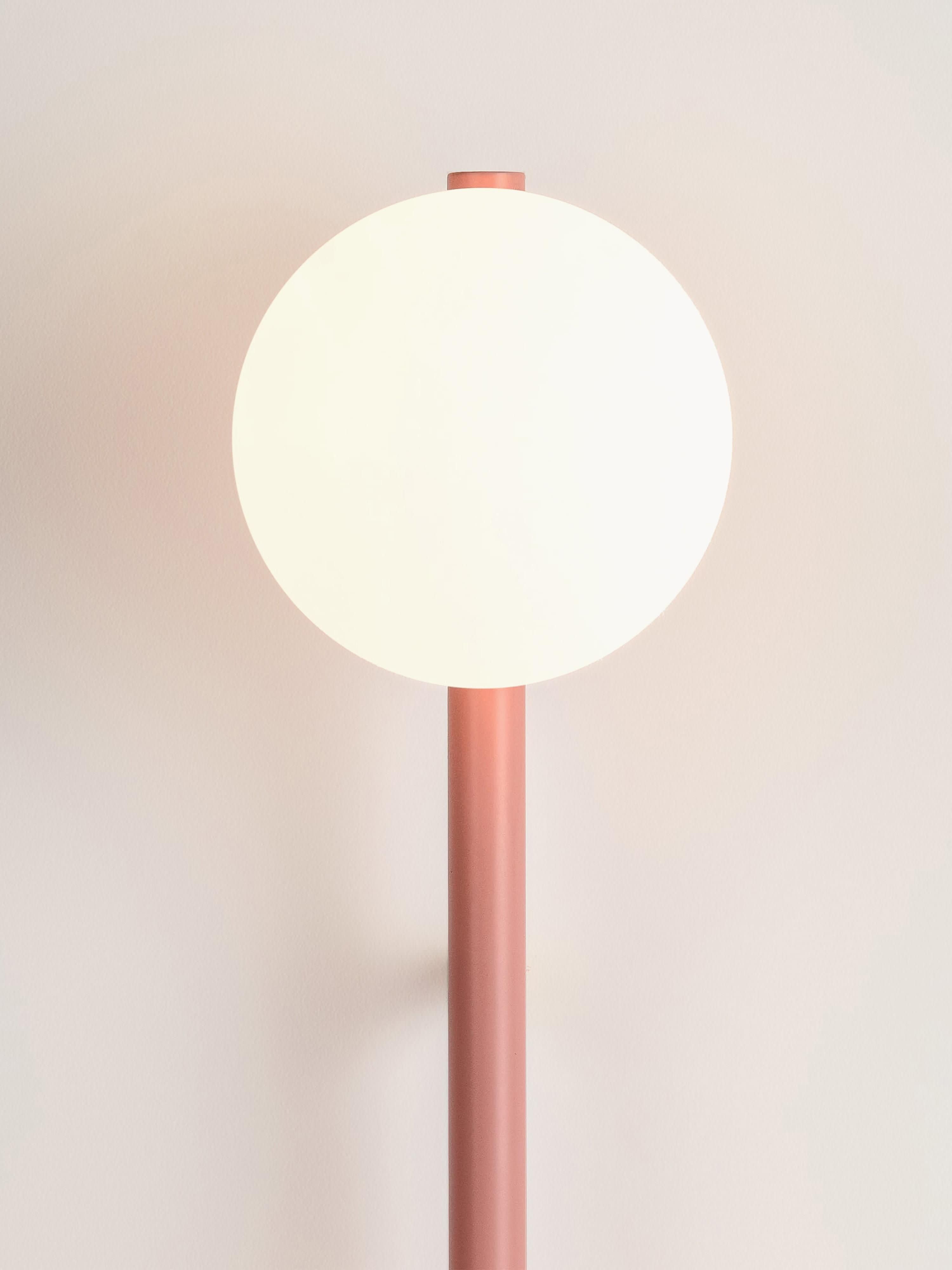 Applique murale artisanale avec prise secteur Roe - Rouge corail