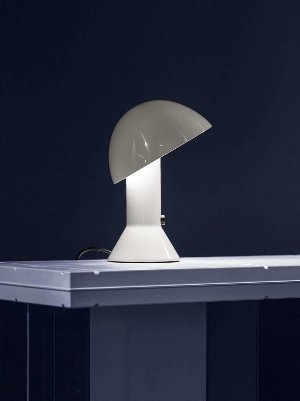 Petite lampe à poser avec abat-jour réglable Rikard - Blanc