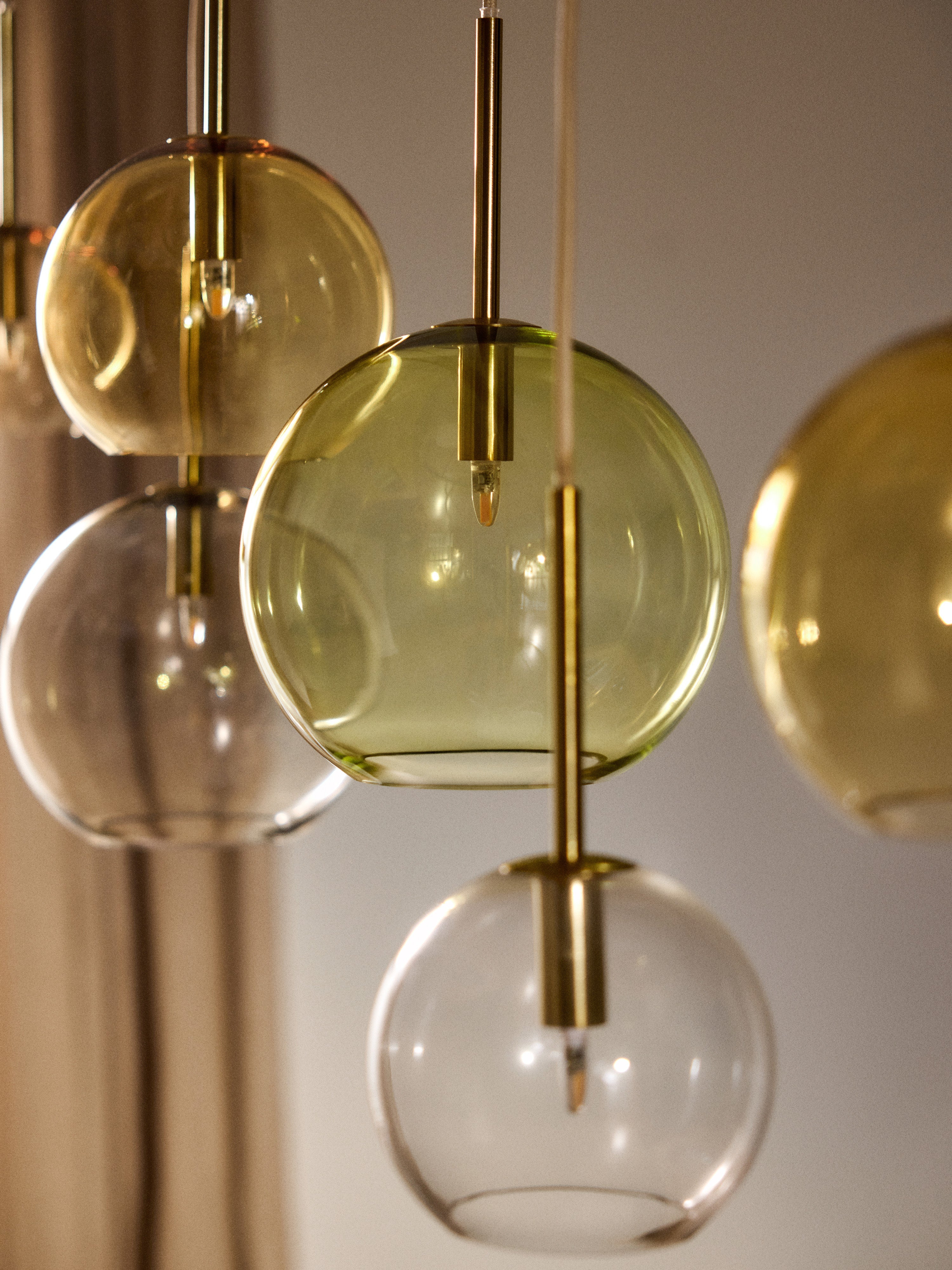 Grande suspension en verre Kjel - Multicolore, transparent