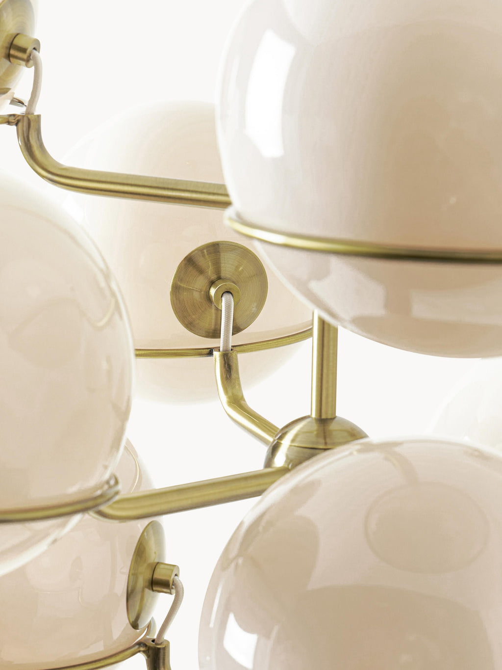 Grande suspension en verre Stigand - Blanc crème, doré
