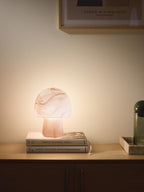 Petite lampe à poser look marbre Ean - Rouge corail look marbre