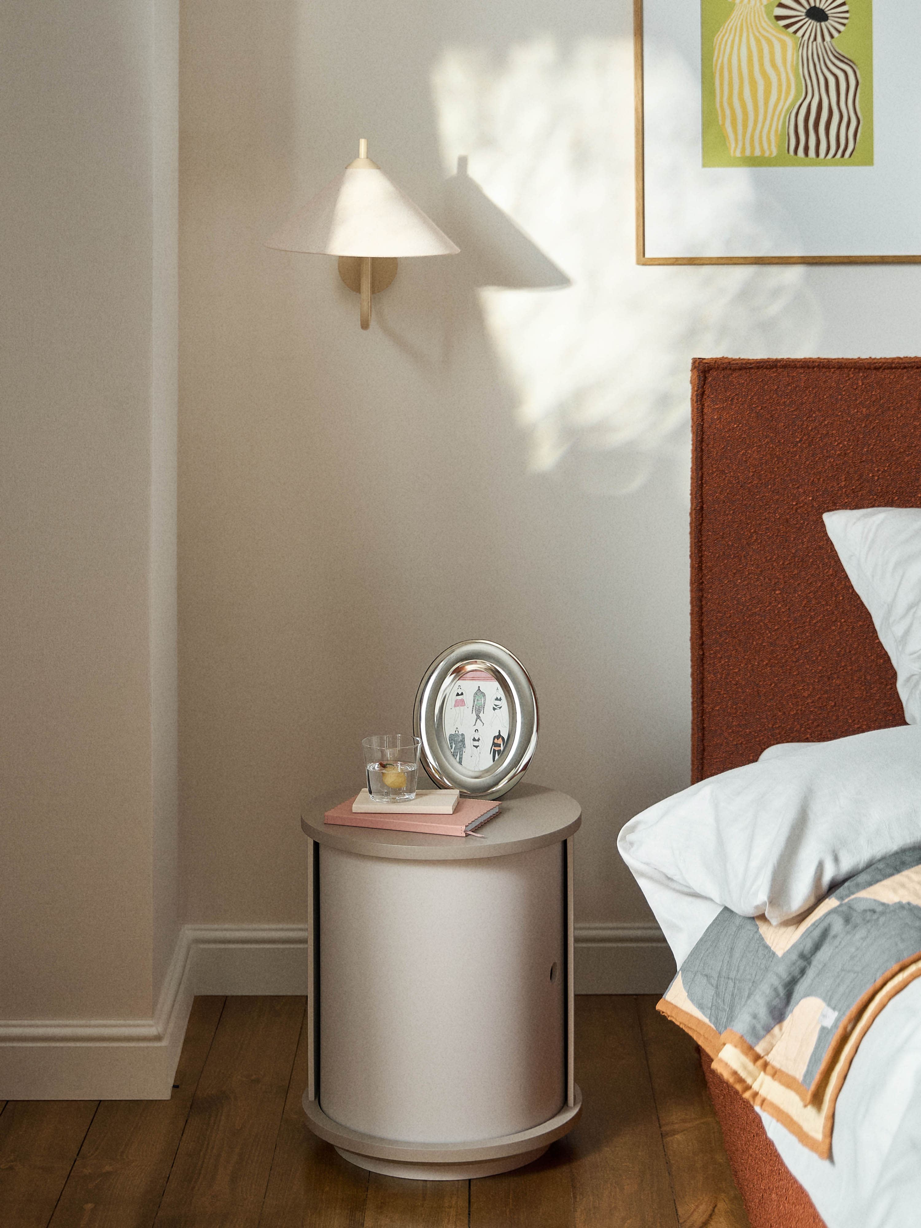 Grande applique murale Archer - Blanc cassé, beige