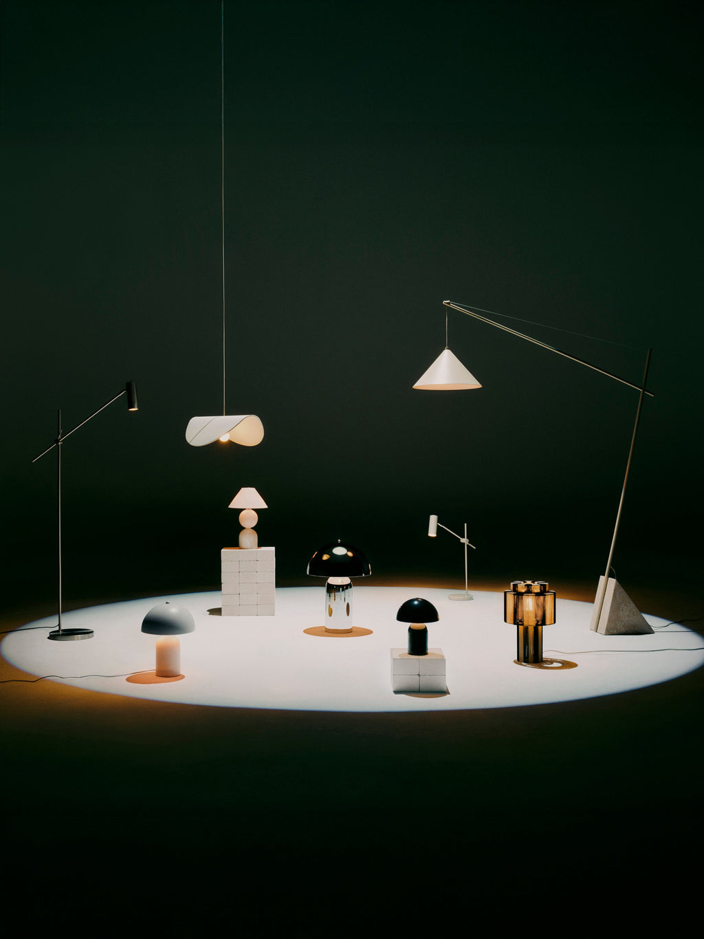 Lampe à poser en fils de lin Matias - Noir, blanc crème