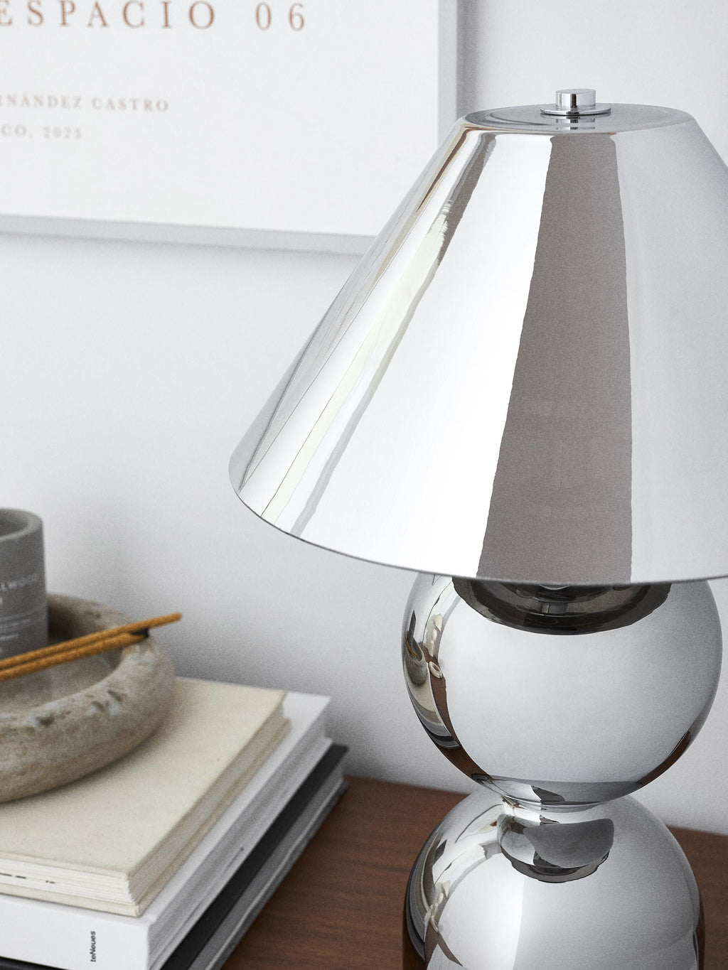 Lampe à poser ajustable en verre réfléchissant Volund - Gris chrome, surface réfléchissante