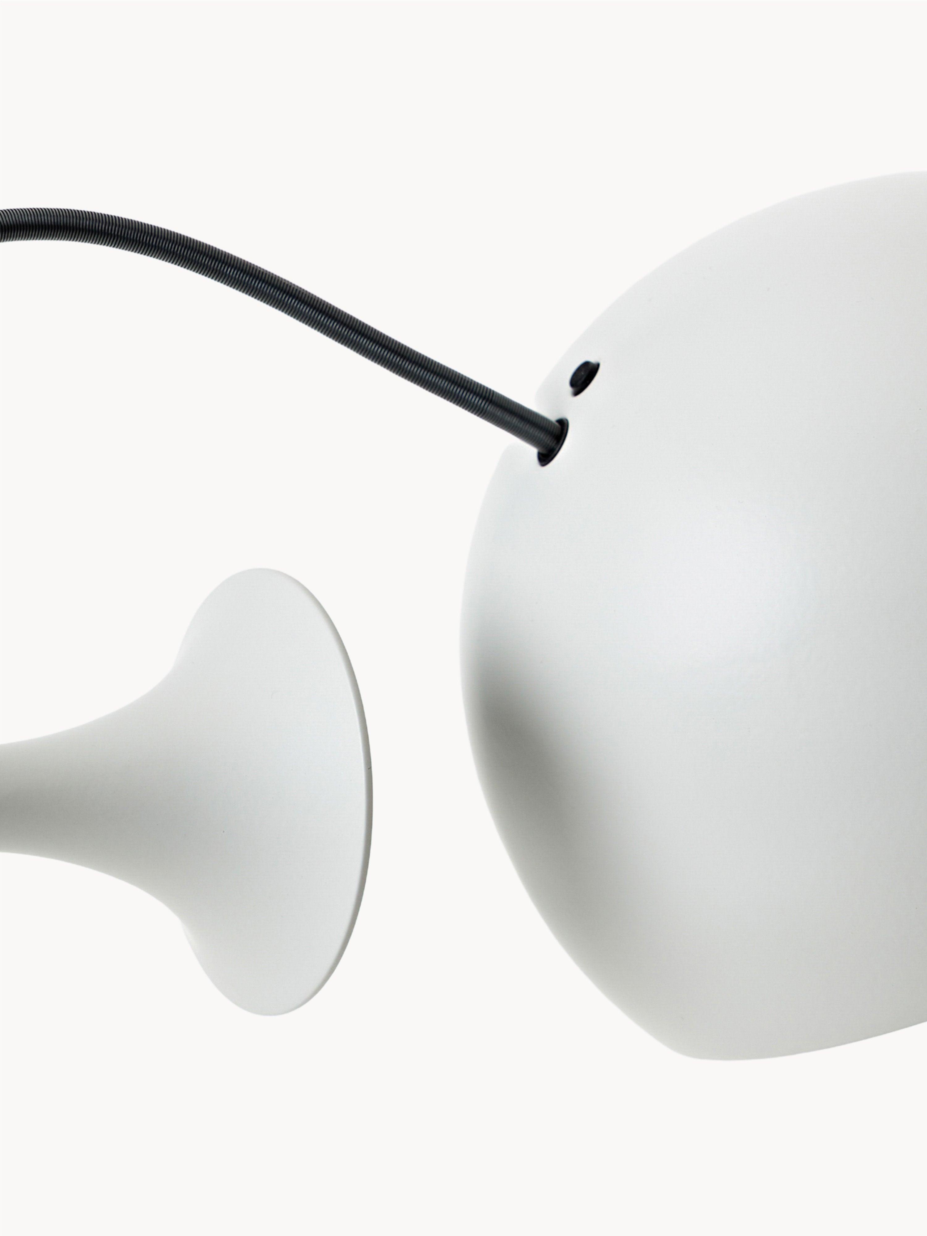 Lampe de bureau LED orientable Herman, intensité ajustable - Grège