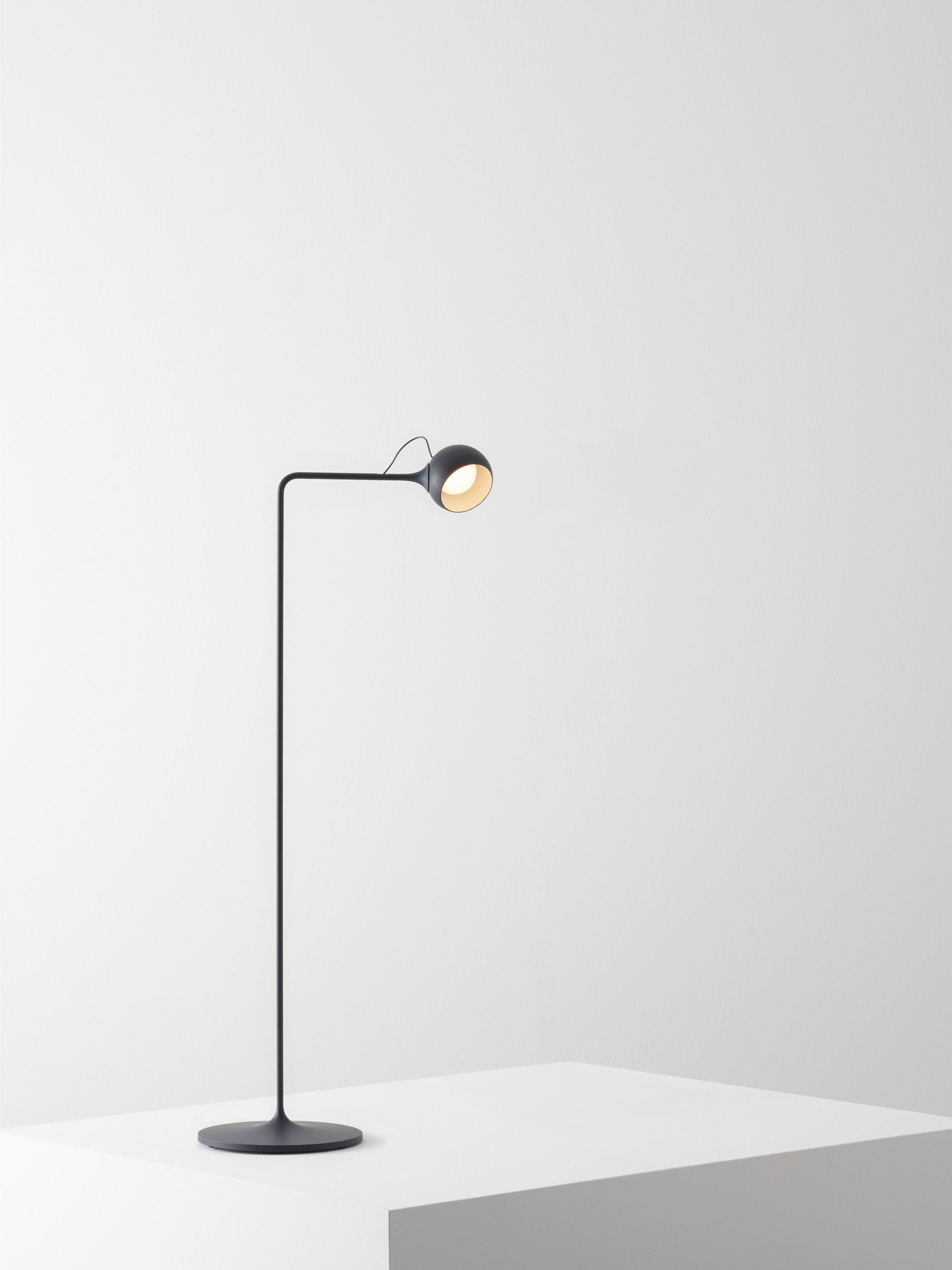 Petite liseuse LED orientable Herman, intensité ajustable - Gris foncé