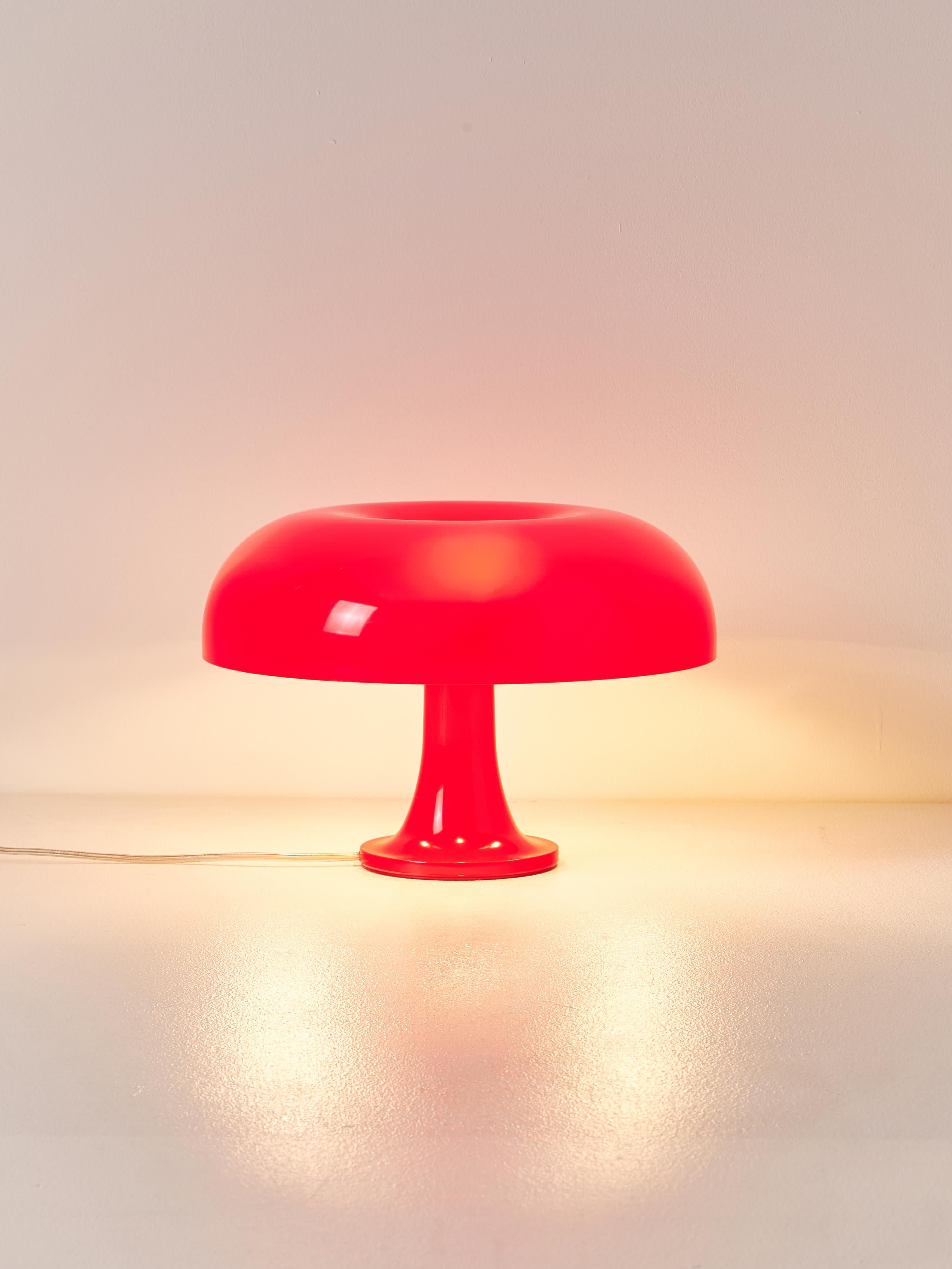 Petite lampe à poser Tormod - Rouge