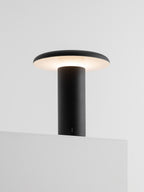 Petite lampe à poser LED mobile Jagger, intensité ajustable - Noir