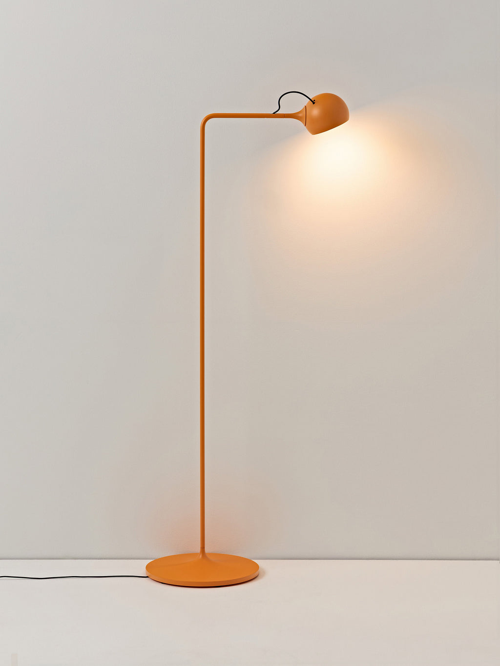 Petite liseuse LED orientable Herman, intensité ajustable - Jaune soleil