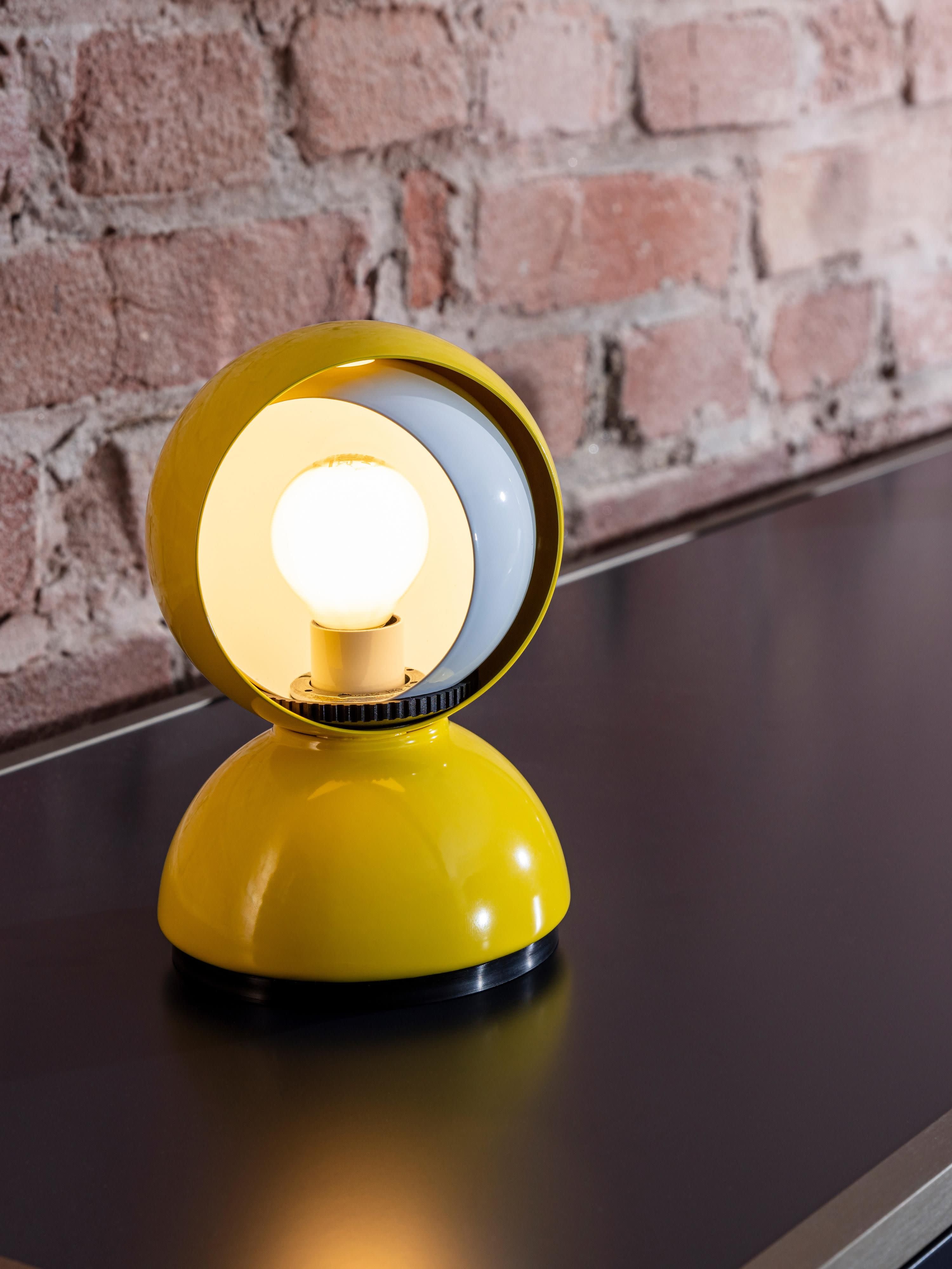 Petite lampe à poser orientable Laurits - Jaune soleil