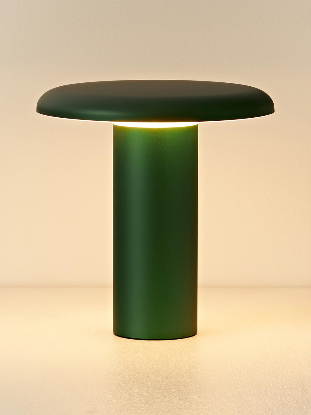 Petite lampe à poser LED mobile Jagger, intensité ajustable - Vert foncé