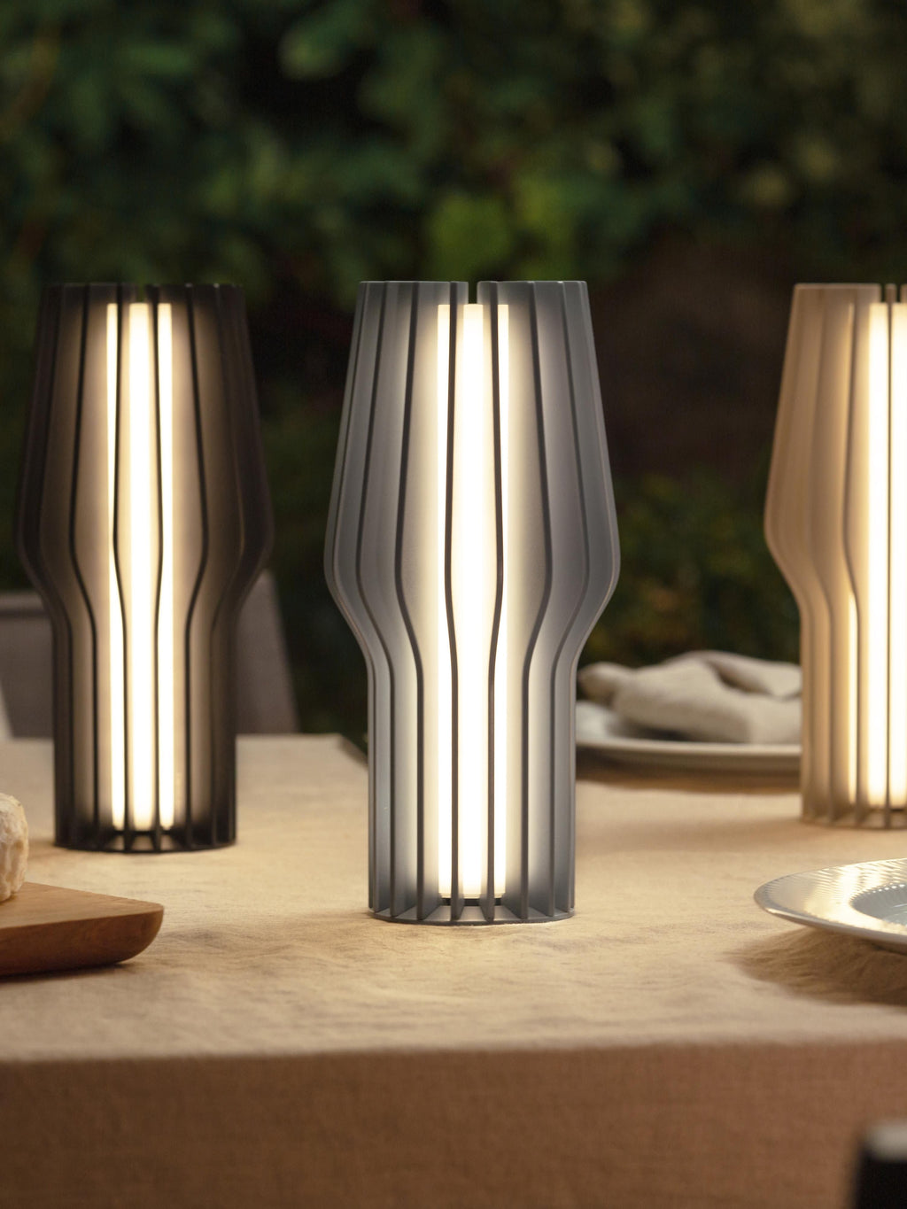 Petite lampe à poser LED mobile Keith, intensité ajustable - Gris-bleu