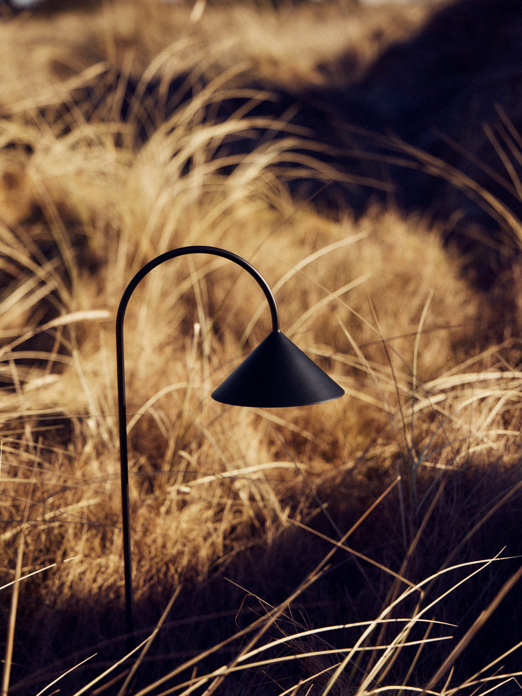 Lampe à piquer LED à intensité variable Pentti - Noir