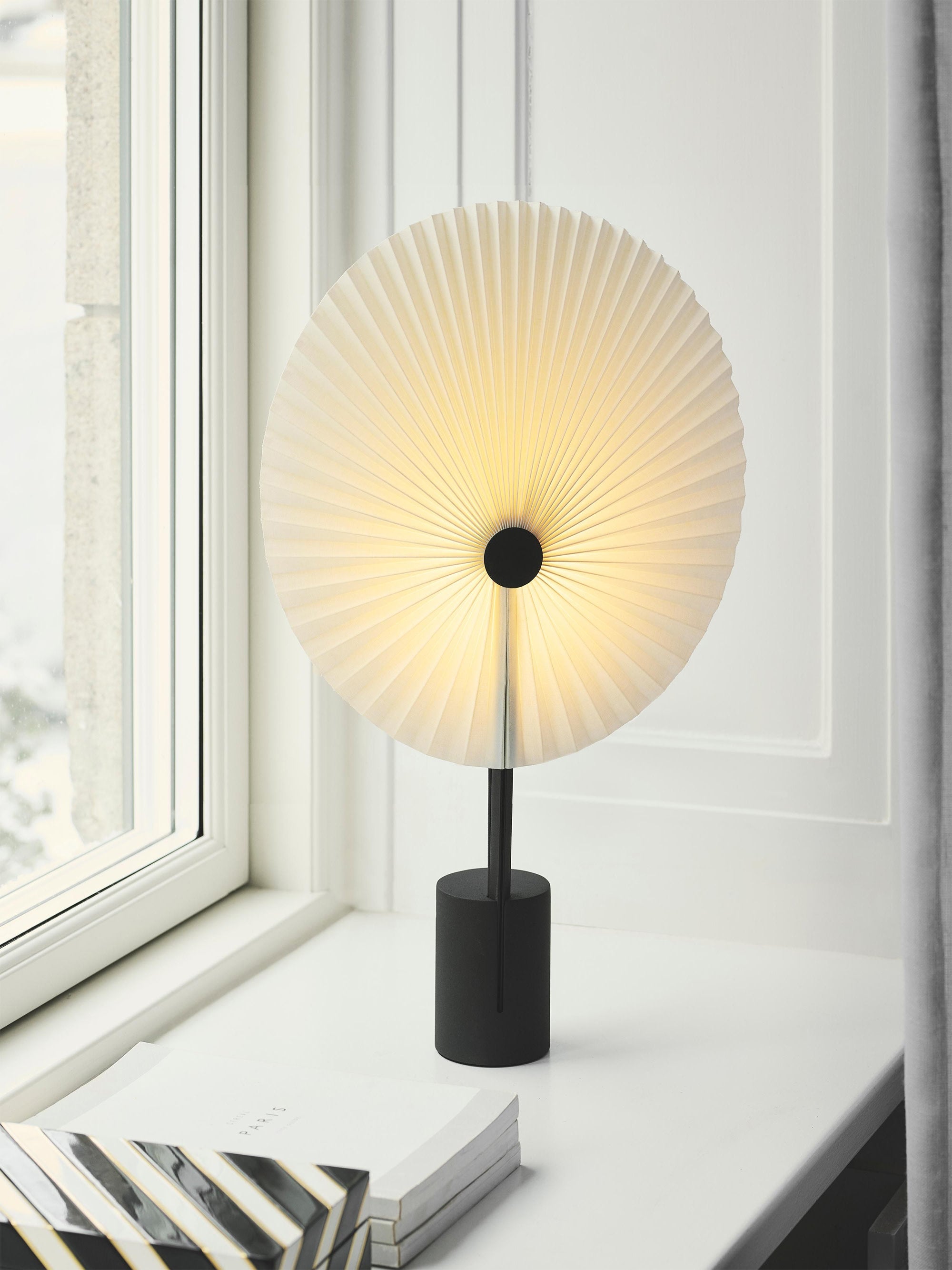 Grande lampe à poser LED mobile Tobin, intensité ajustable - Blanc, noir