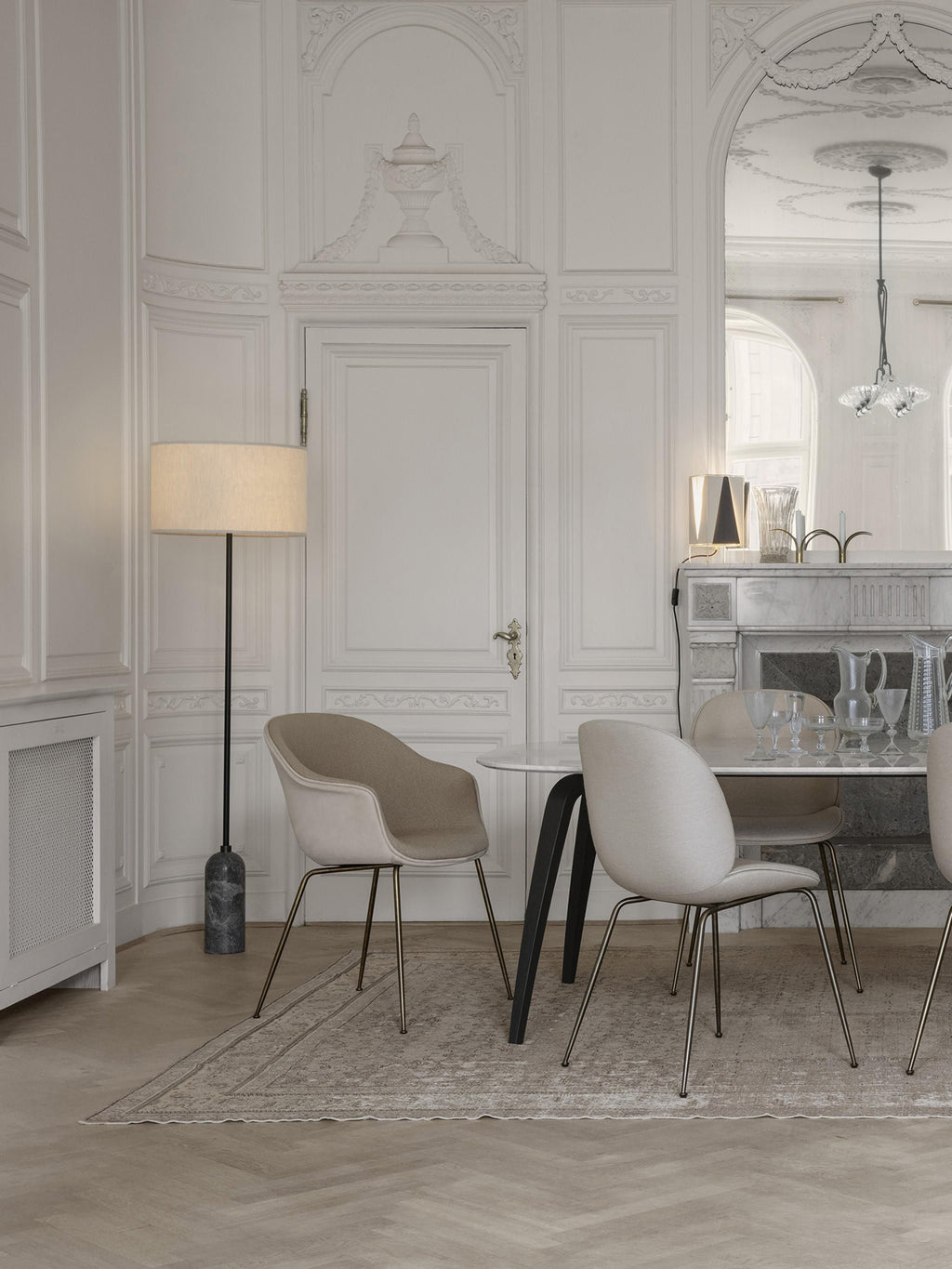 Lampadaire avec pied en marbre Mori, intensité ajustable - Beige clair, gris foncé marbré