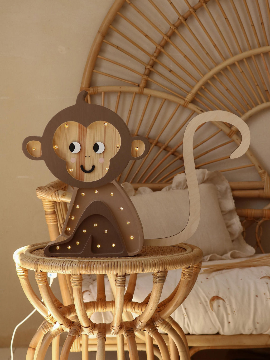 Veilleuse LED avec minuterie et télécommande Trent, intensité ajustable - Taupe, beige, bois de pin